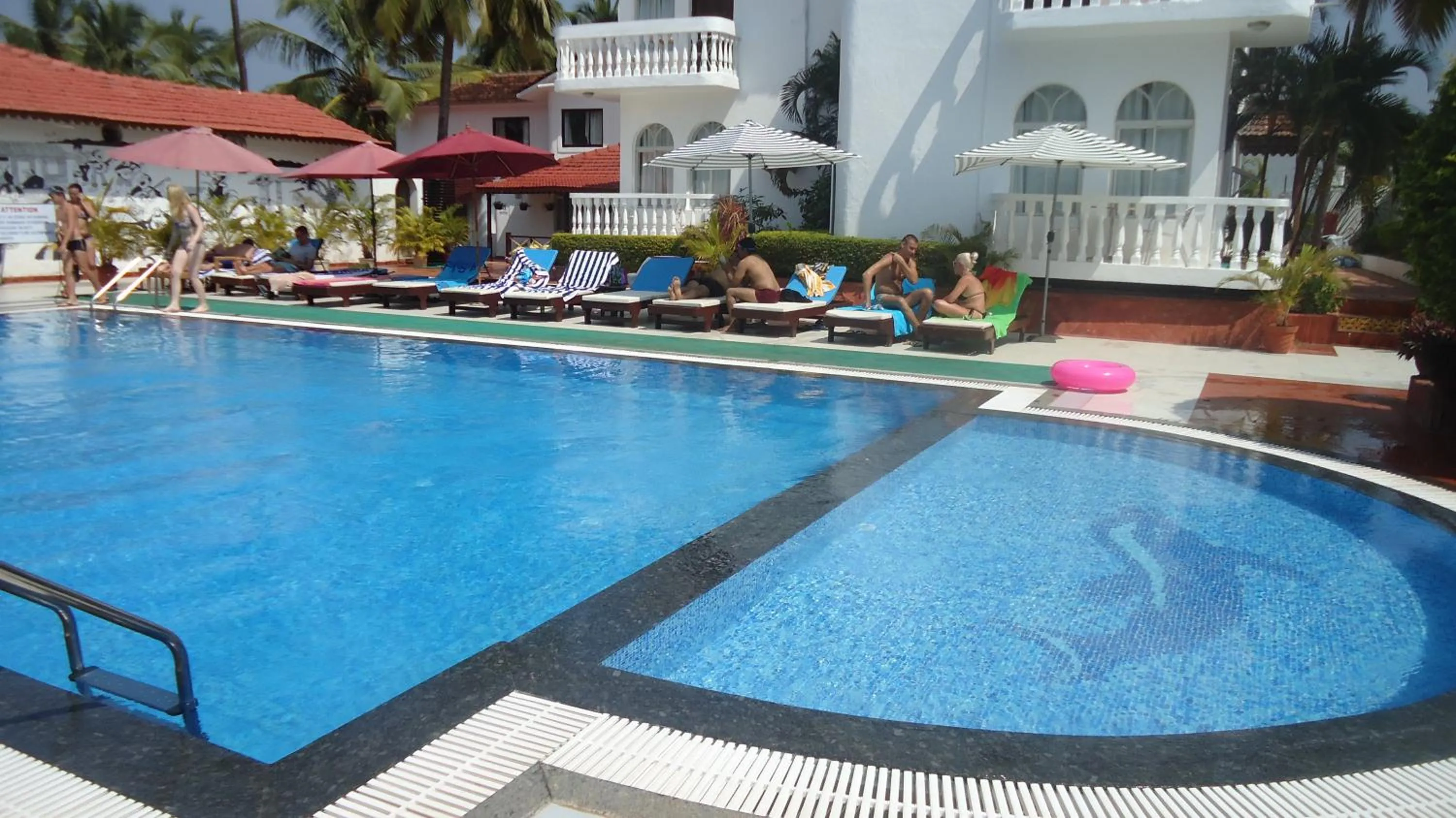 Swimming pool in Colonia Santa Maria