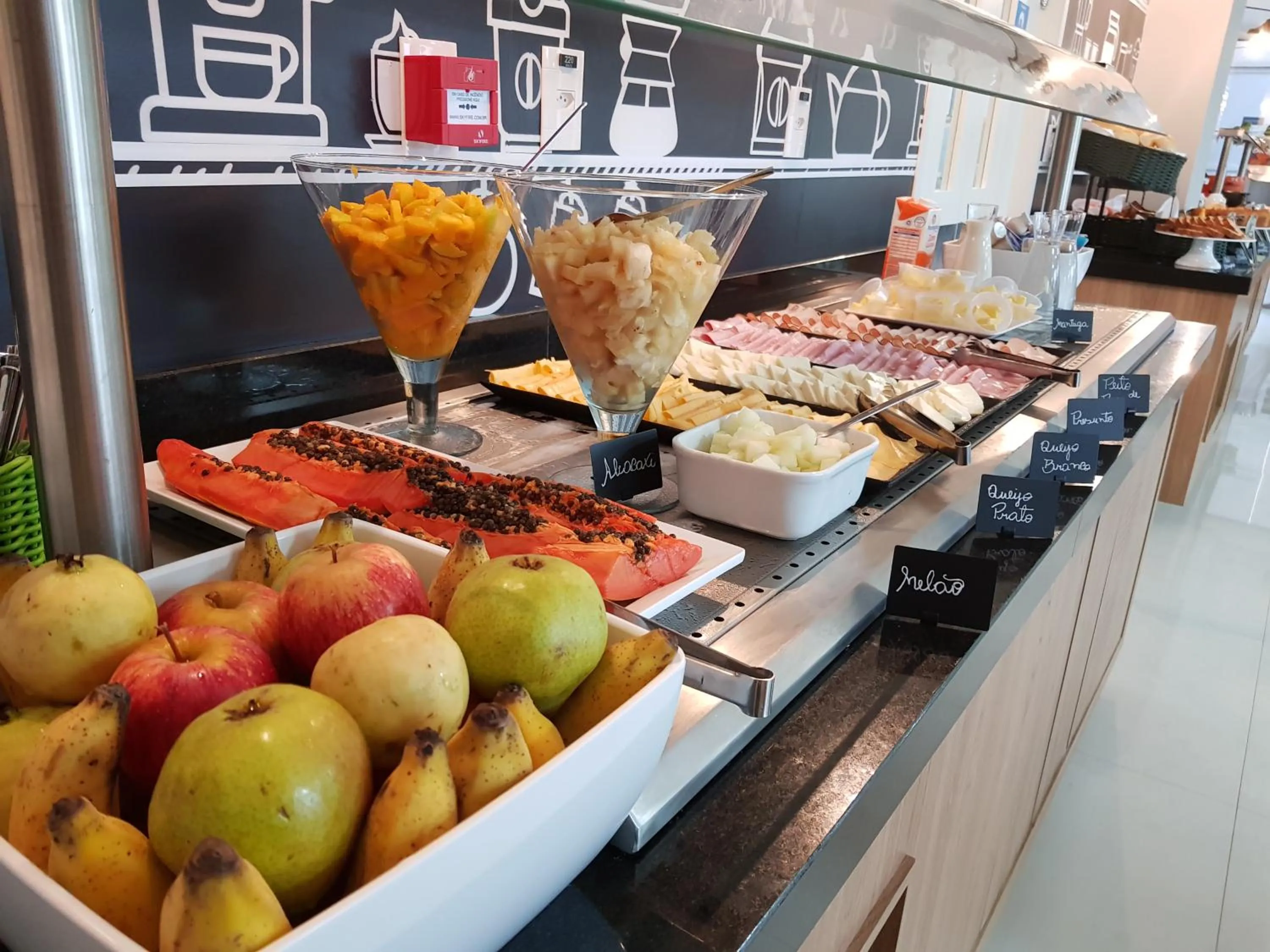 Buffet breakfast in ibis Styles Vitoria da Conquista