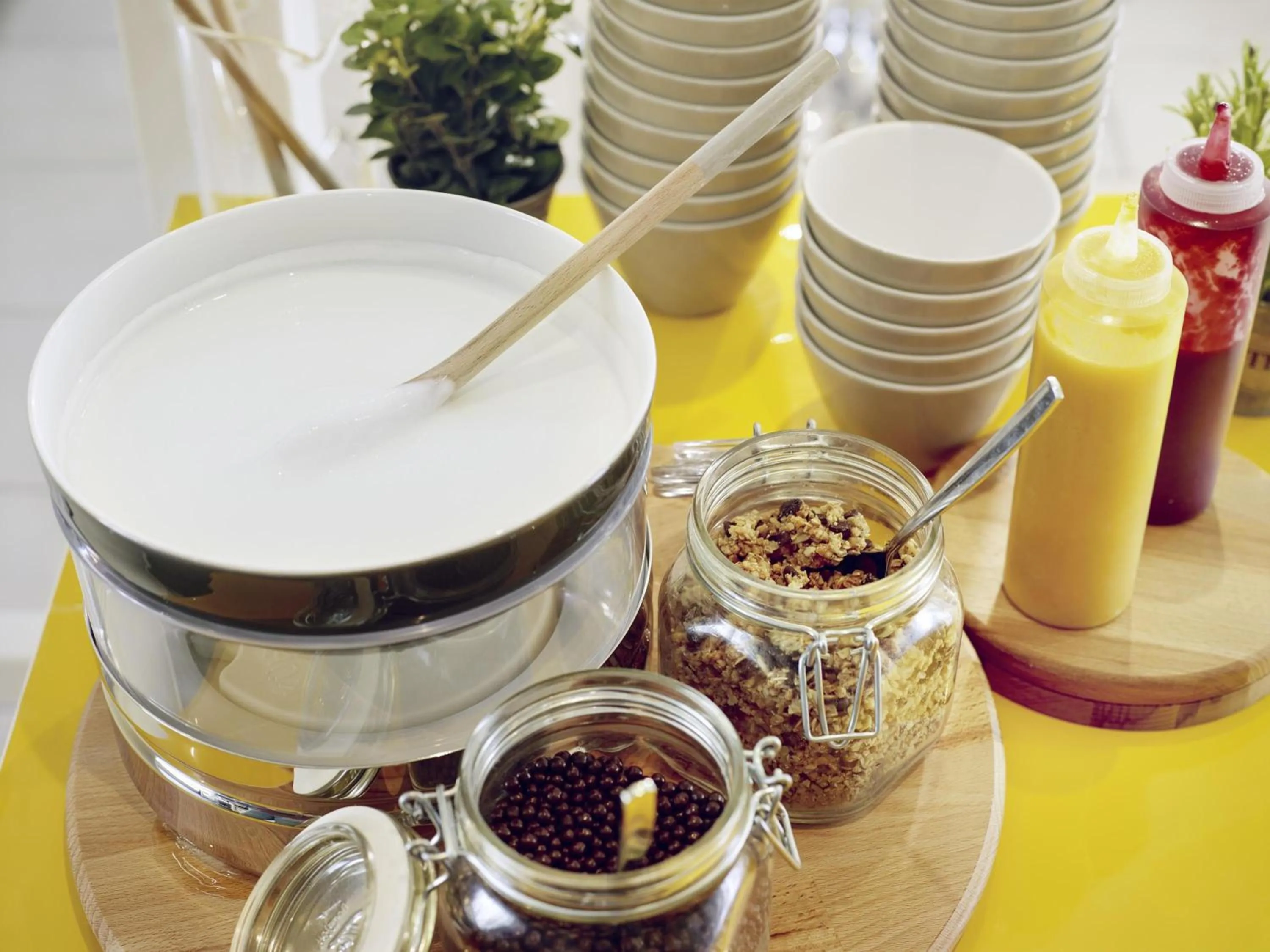 Breakfast in Novotel Chennai Chamiers Road