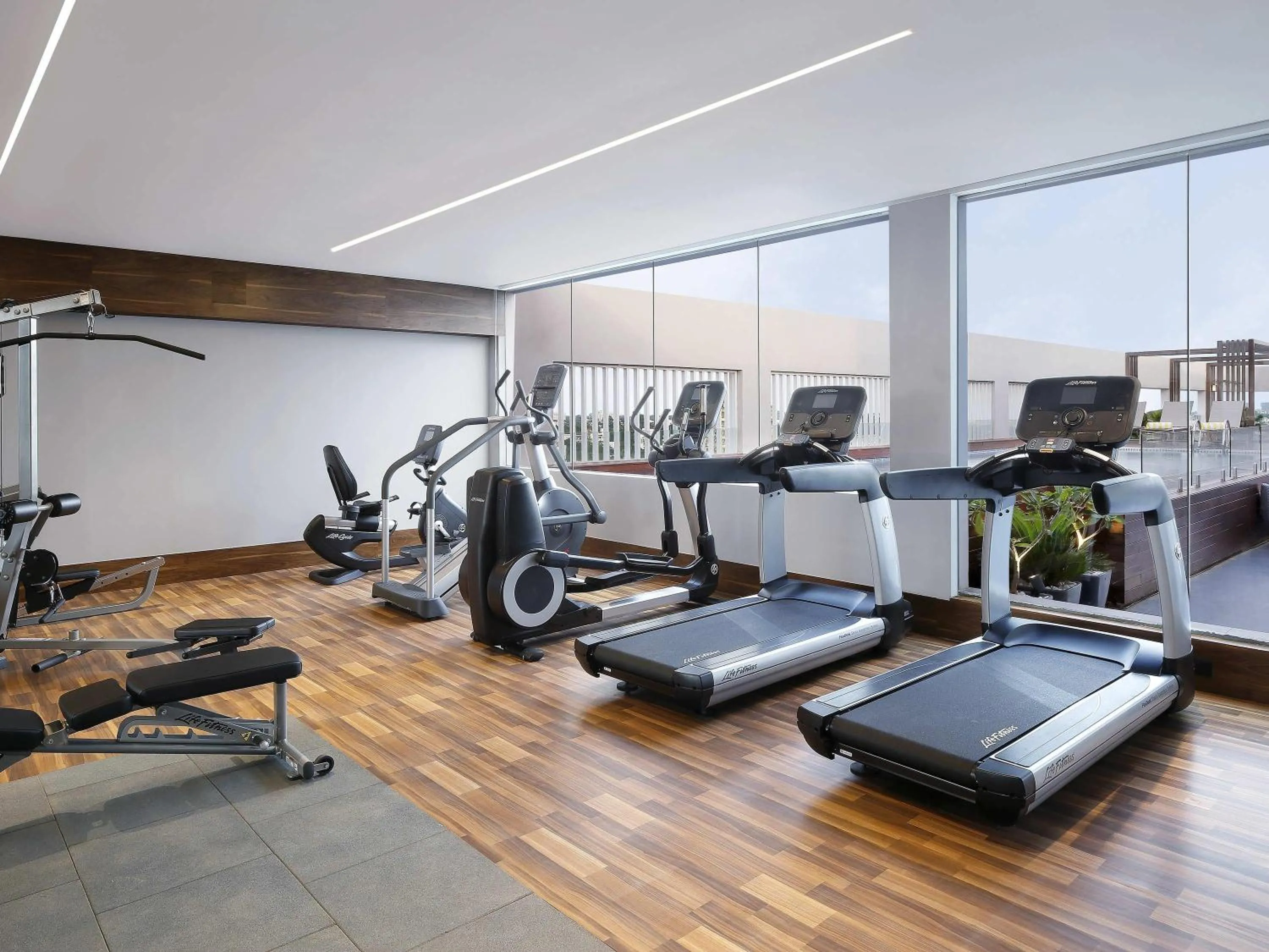Fitness centre/facilities in Novotel Chennai Chamiers Road