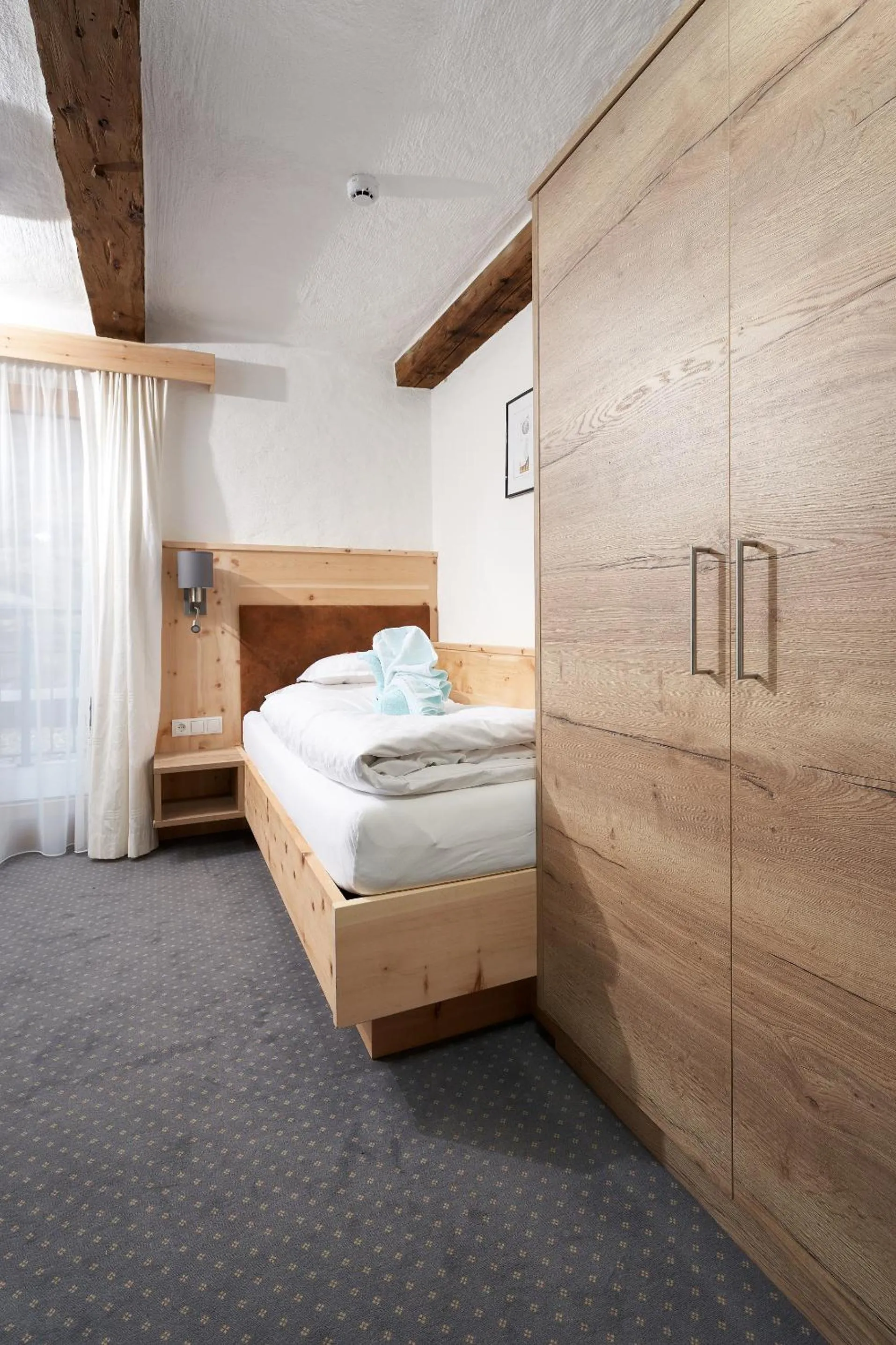 Photo of the whole room, Bed in Hotel am Hof