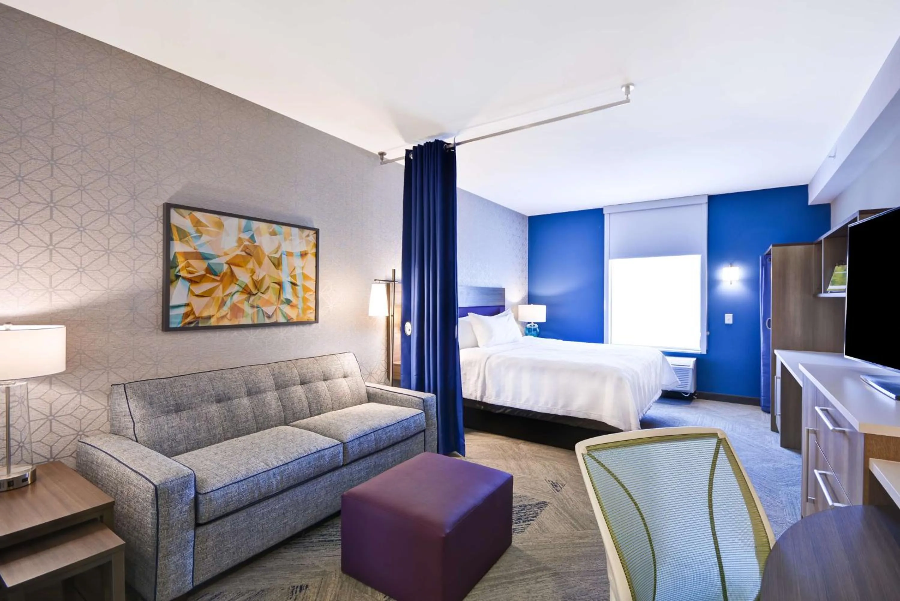 Bedroom, Bed in Home2 Suites By Hilton Plano Richardson