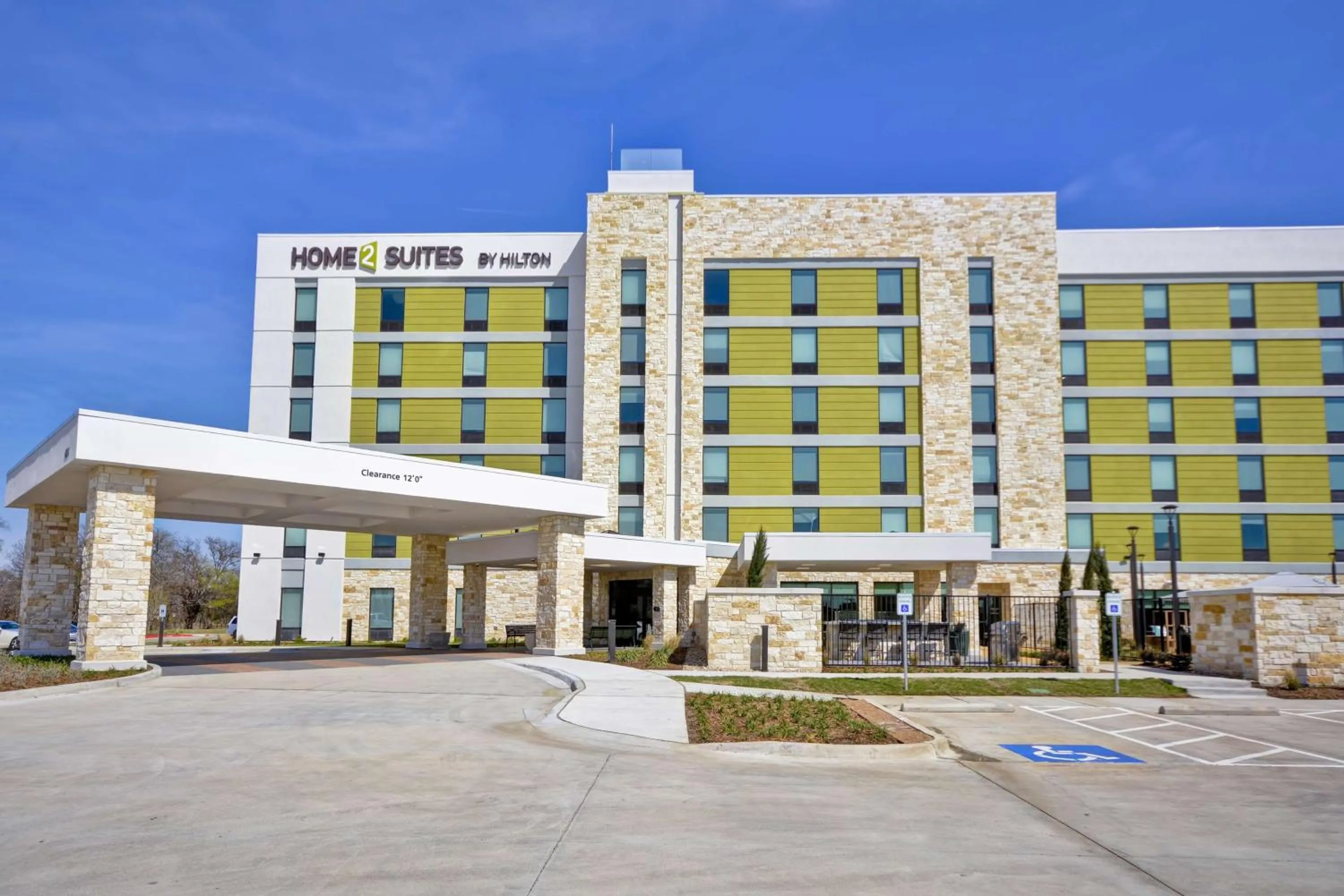 Property building in Home2 Suites By Hilton Plano Richardson