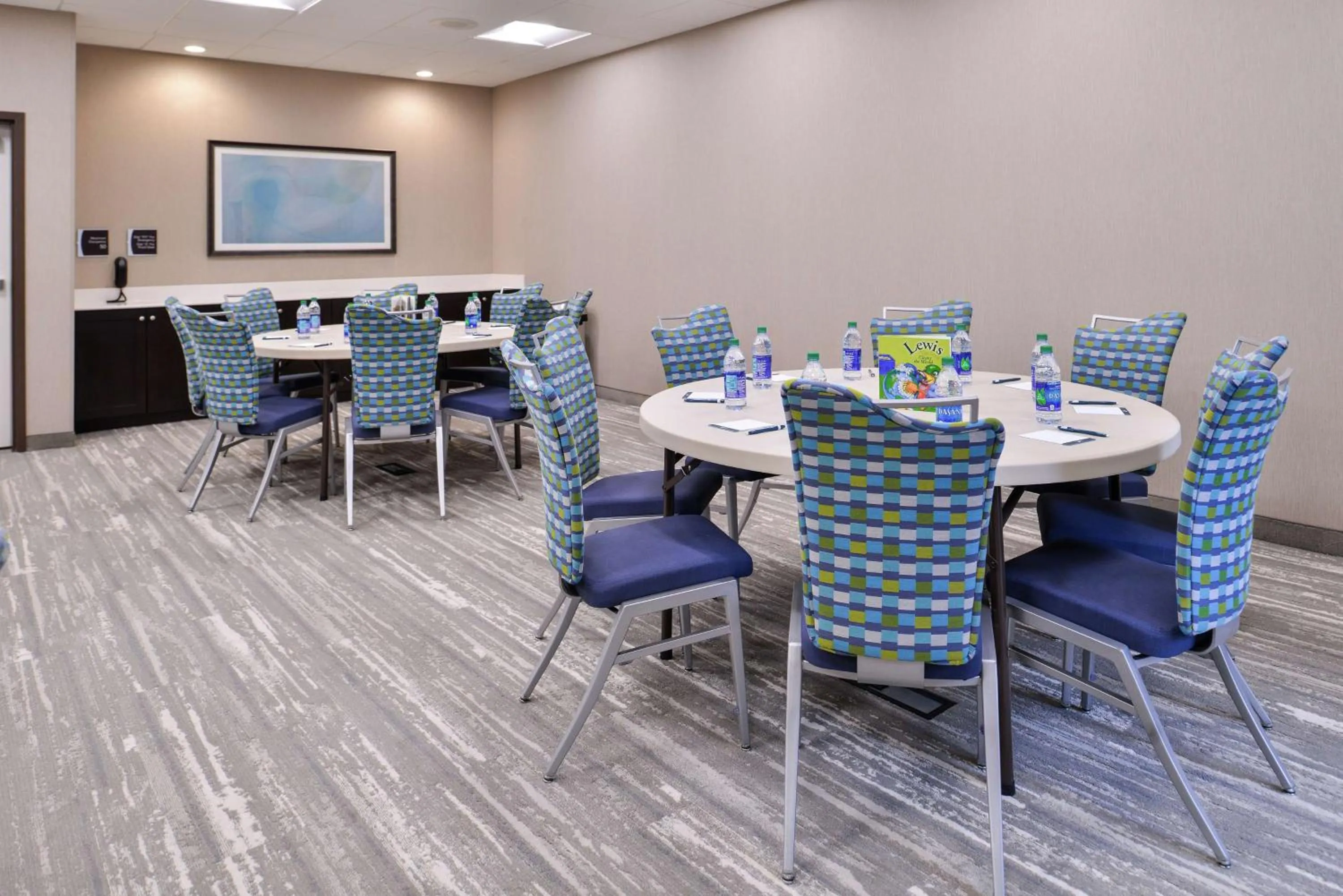 Meeting/conference room in Homewood Suites Des Moines Airport