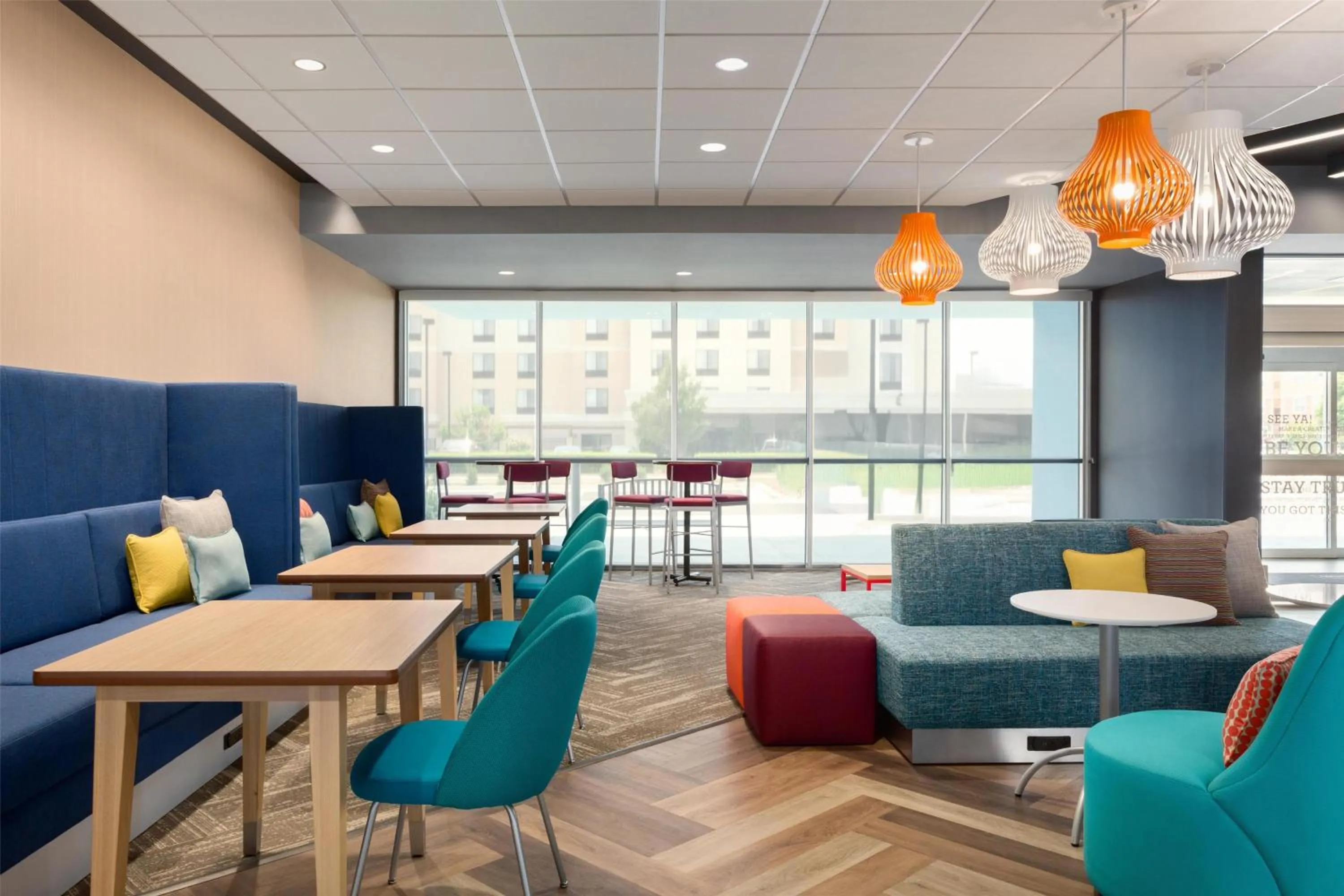 Lobby or reception in Tru By Hilton Wichita Northeast