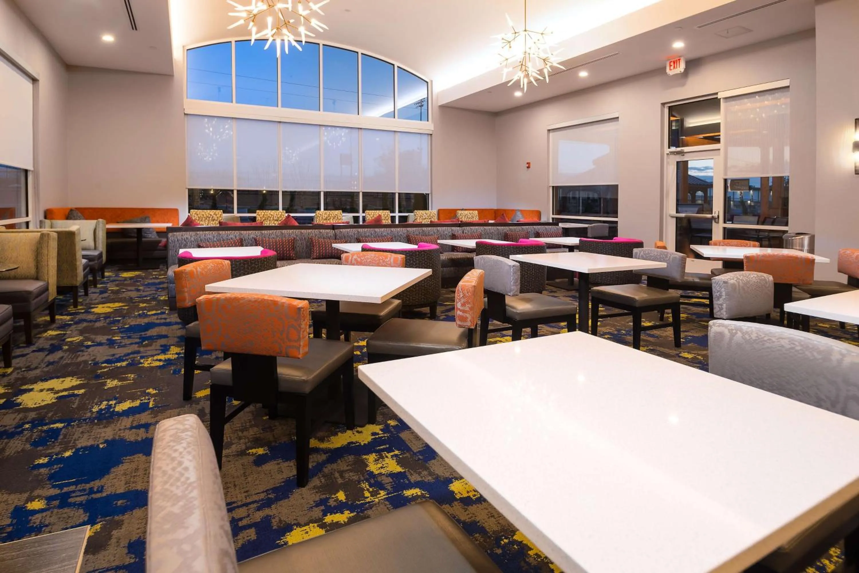 Seating area in Homewood Suites By Hilton Tulsa Catoosa