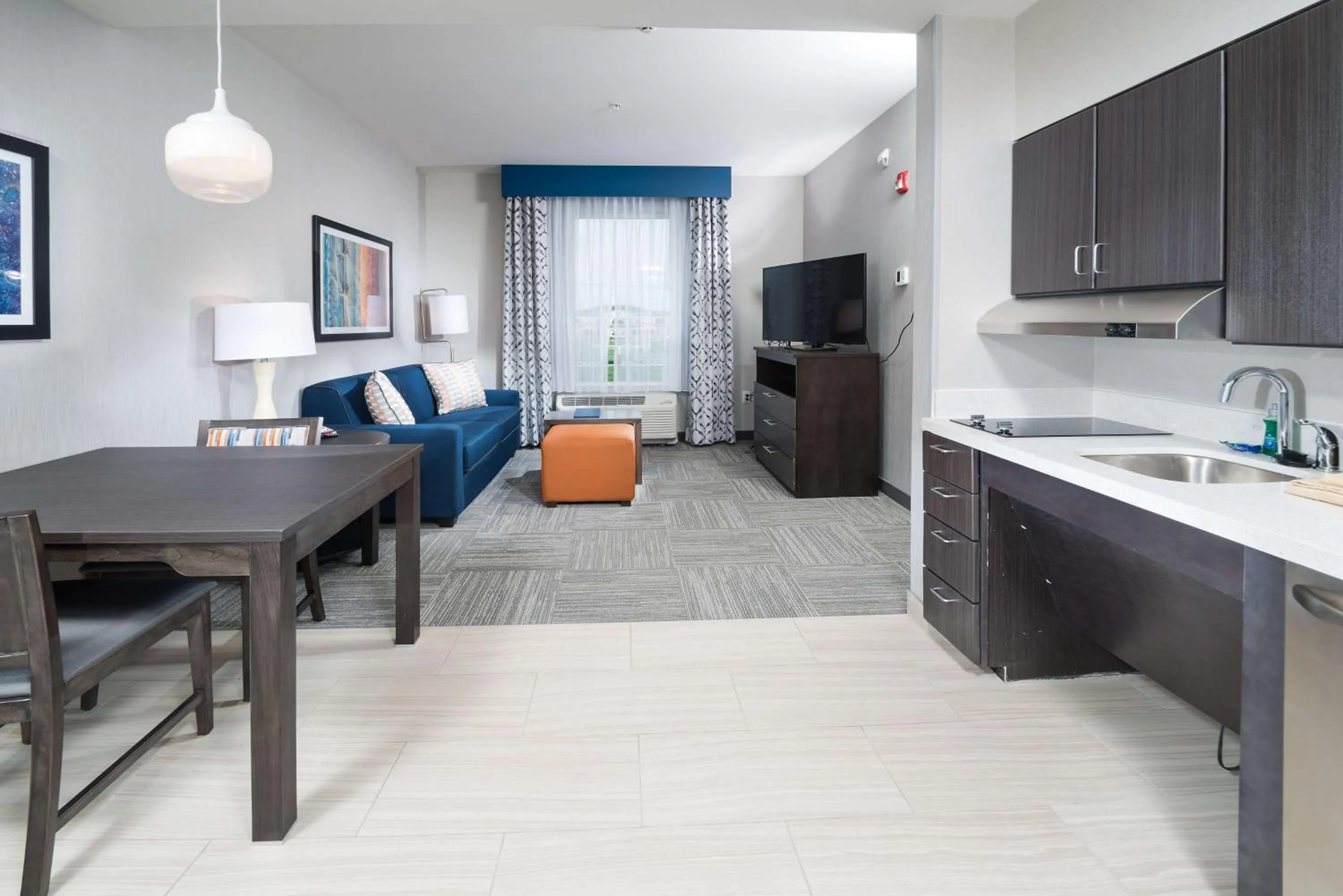 Bedroom in Homewood Suites By Hilton Tulsa Catoosa