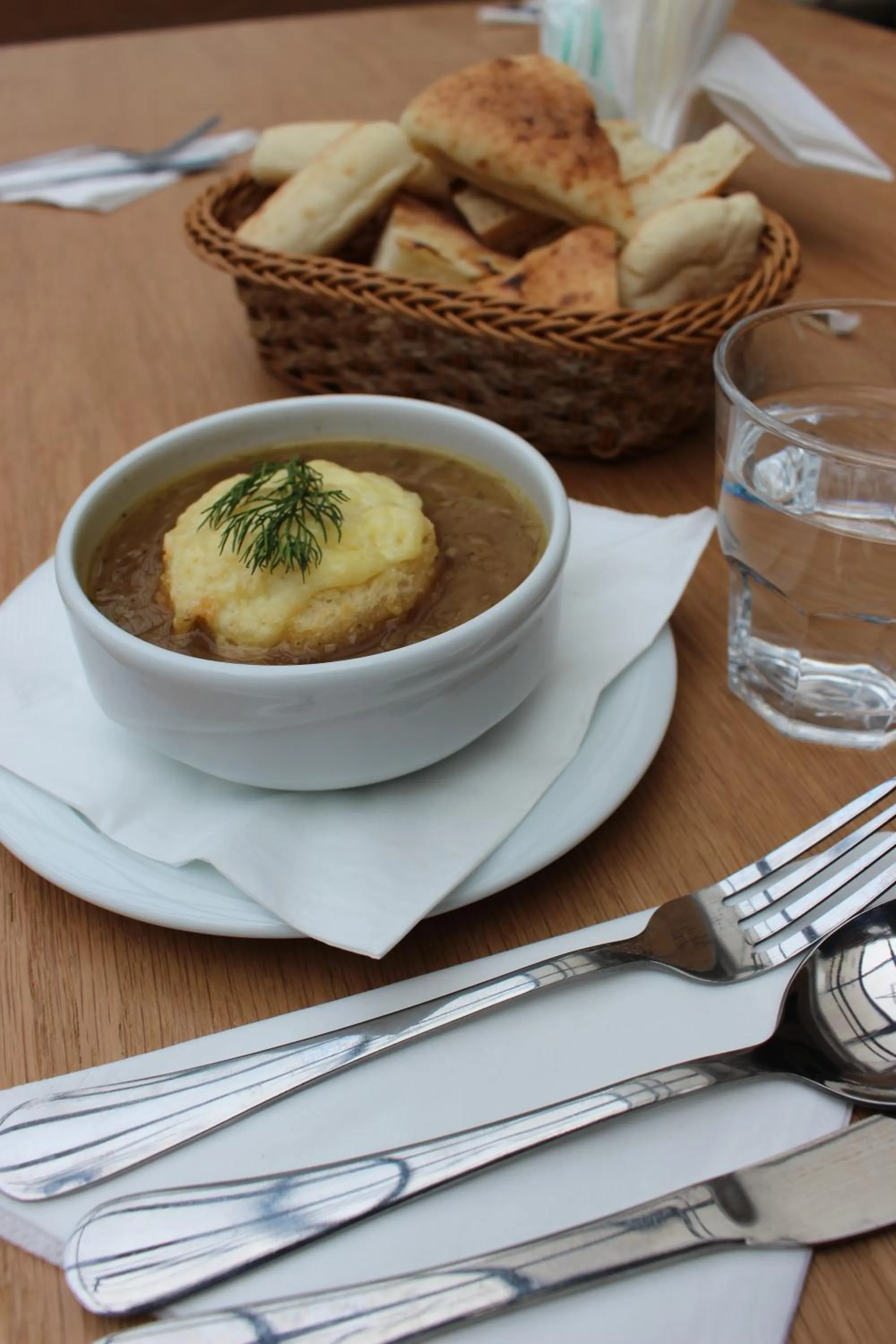 Restaurant/places to eat in Sky Hotel Baku