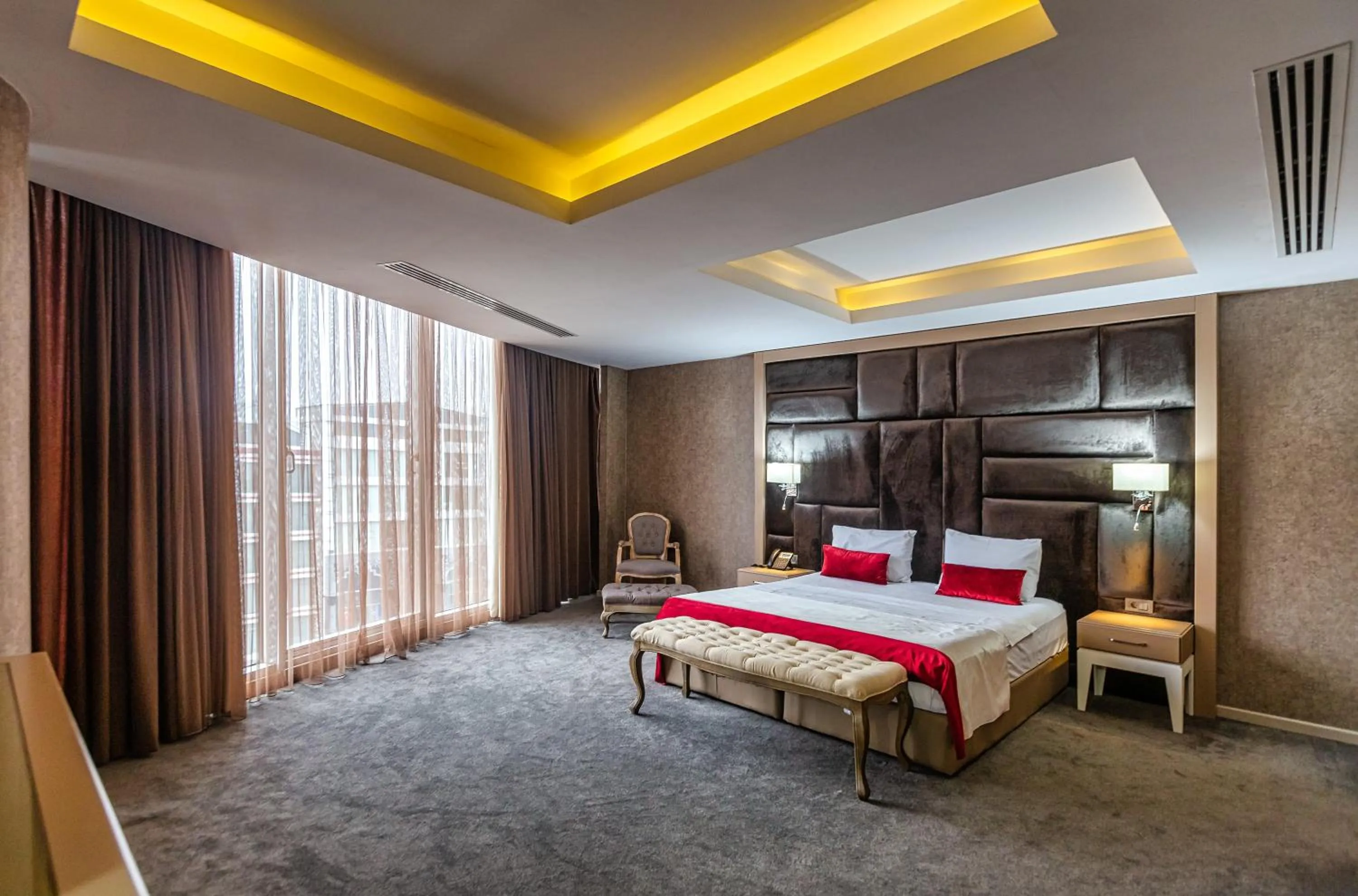 Photo of the whole room in Sky Hotel Baku