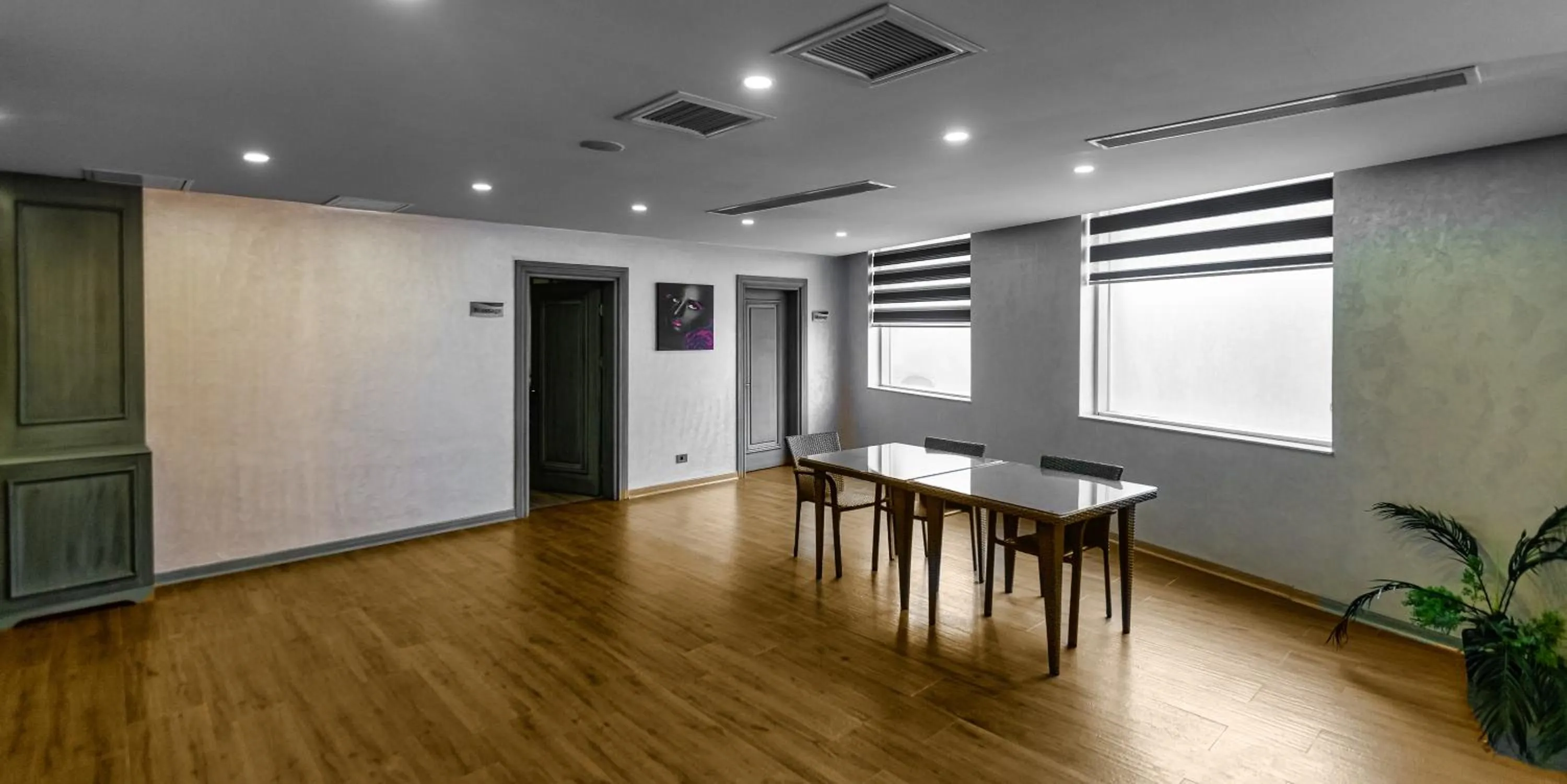 Business facilities in Sky Hotel Baku