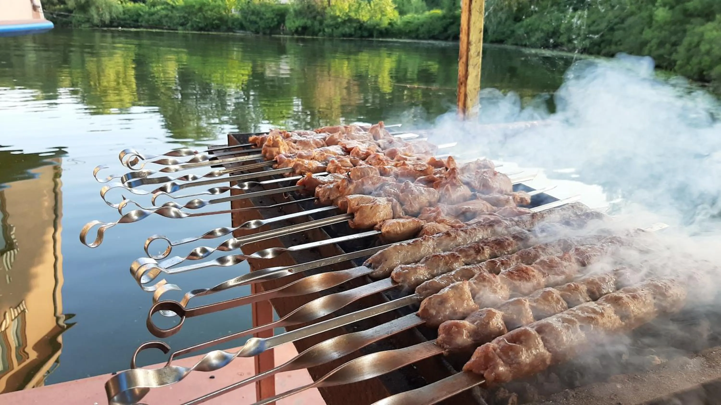 Restaurant/places to eat in Отель Фараон