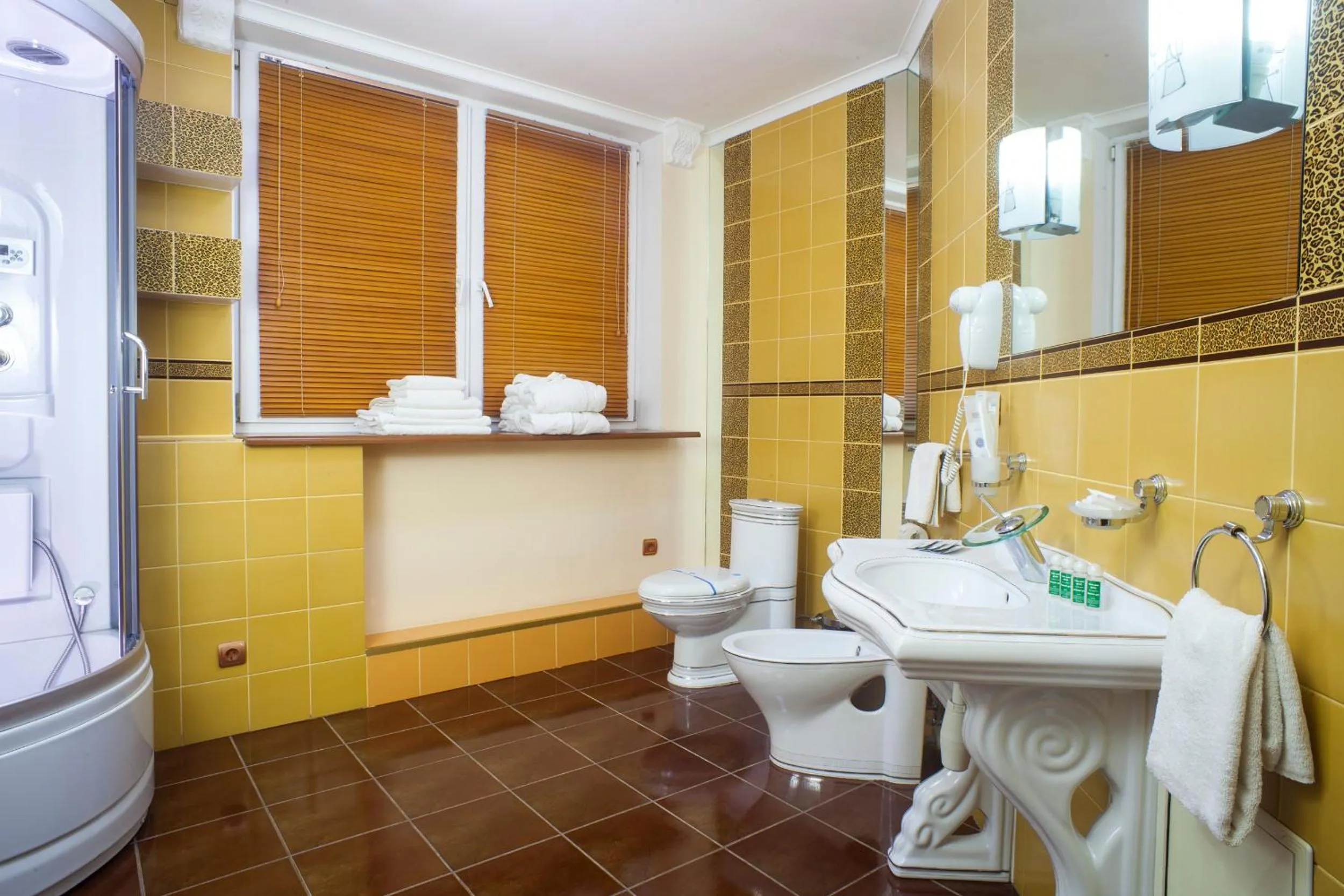 Shower in Отель Фараон