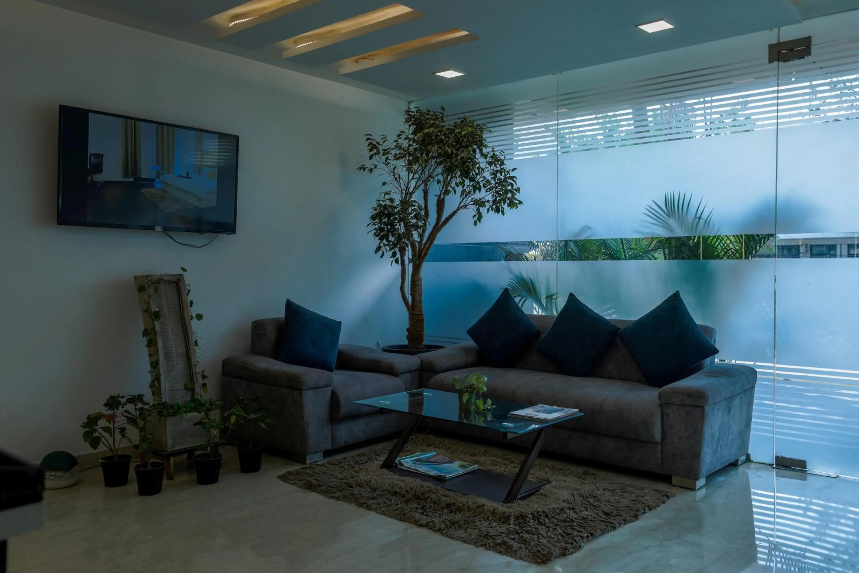 Lobby or reception in Vivid Boutique Hotel, Medanta, Gurugram