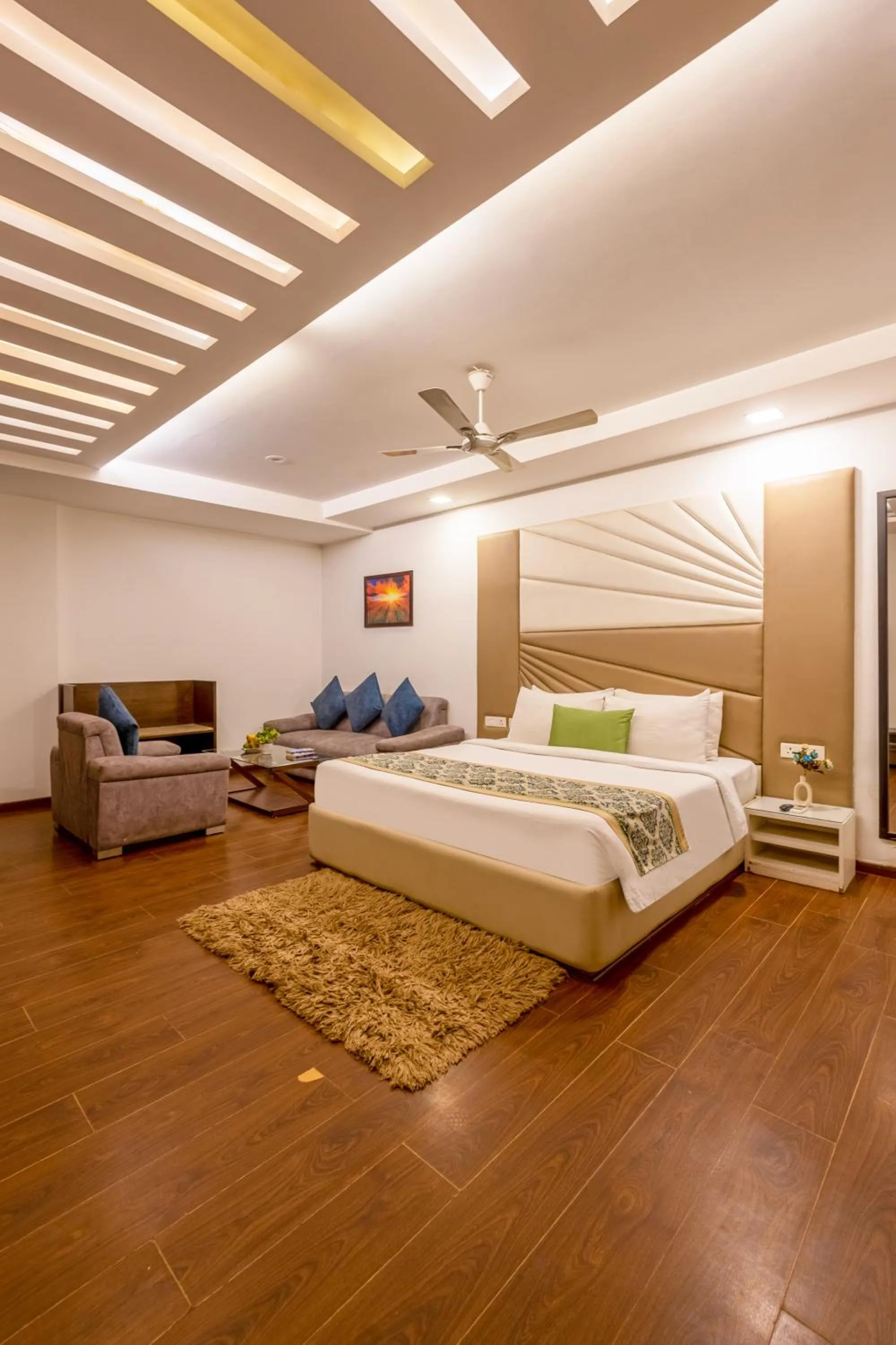 Bedroom, Bed in Vivid Boutique Hotel, Medanta, Gurugram