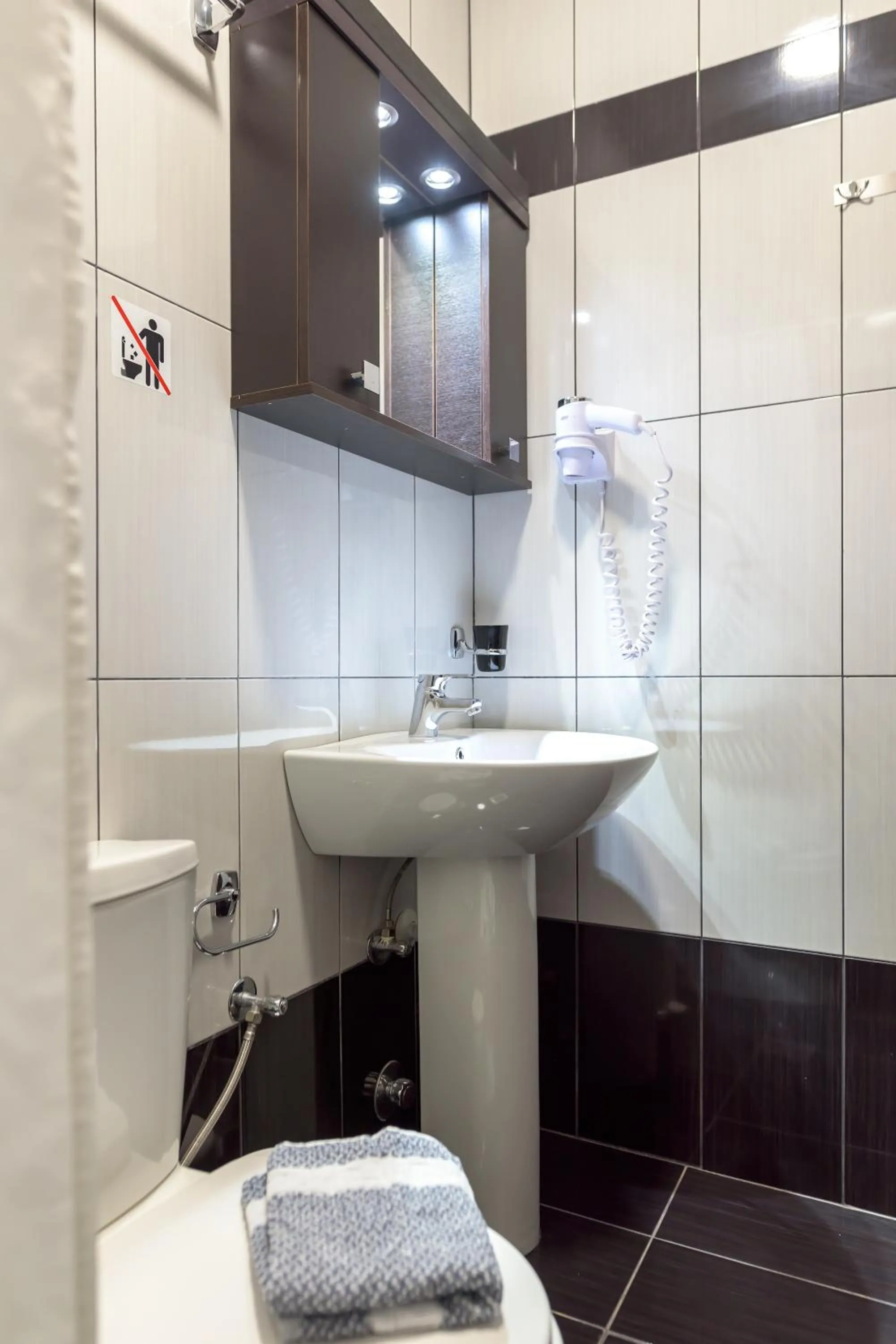 Bathroom in Santa Rosa Hotel & Beach