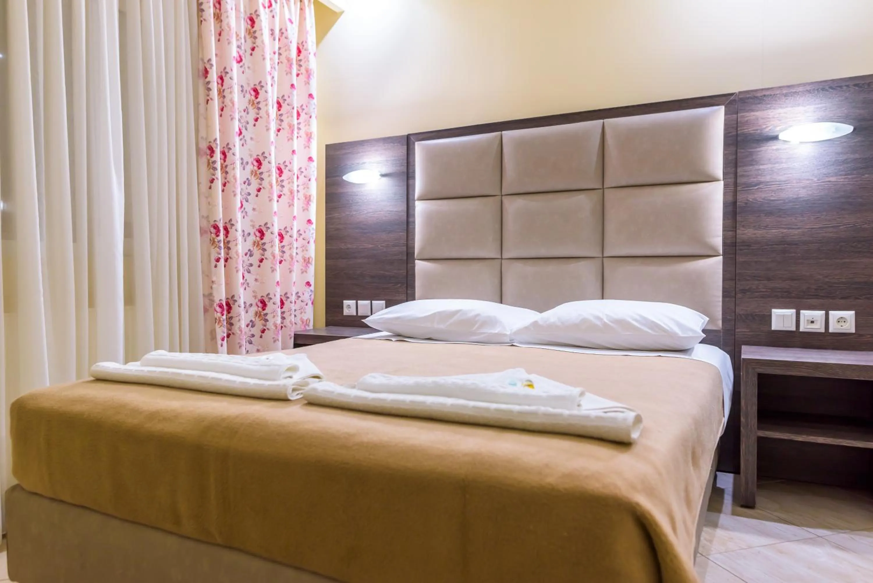 Bed in Santa Rosa Hotel & Beach