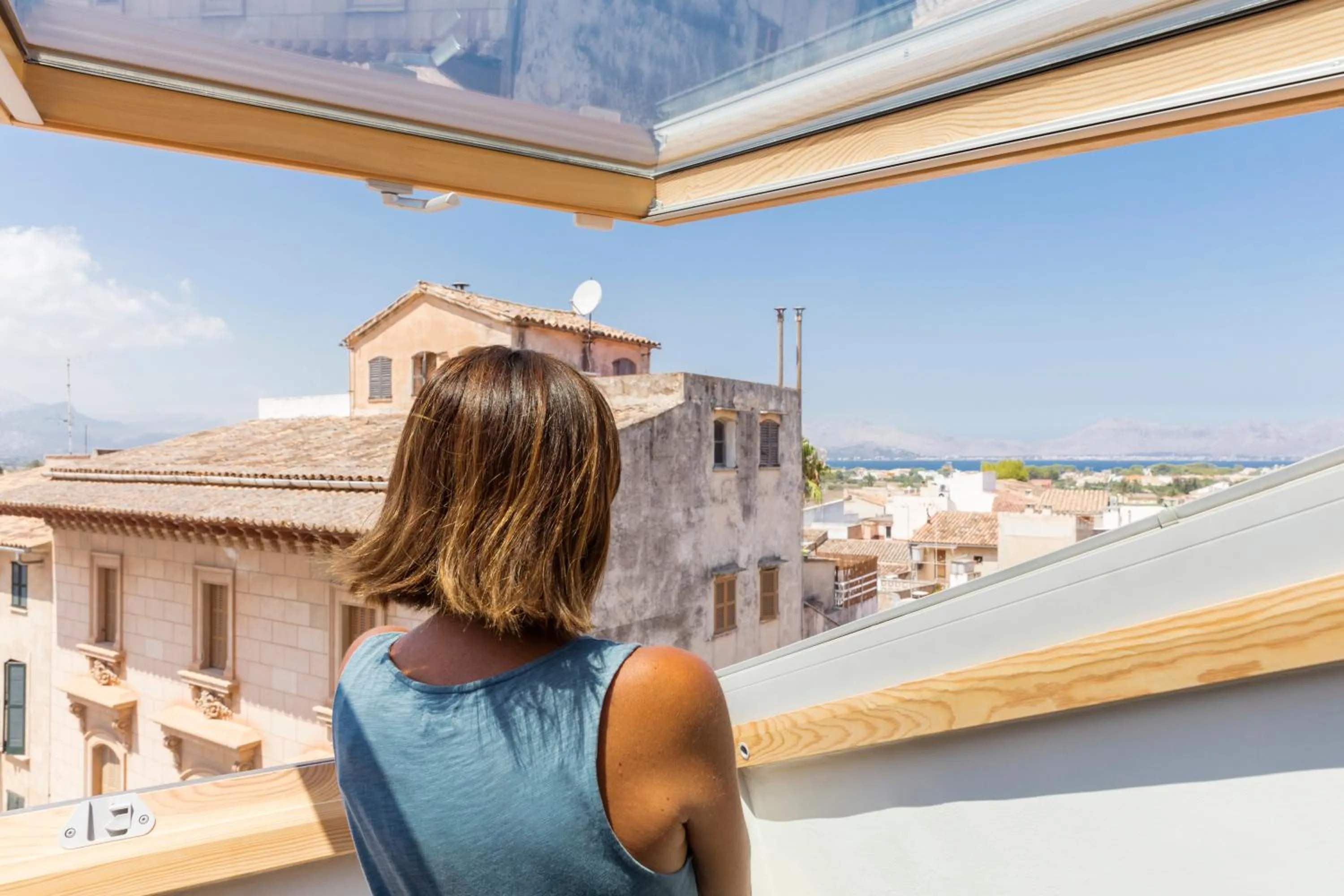 People in Fonda Llabres Boutique