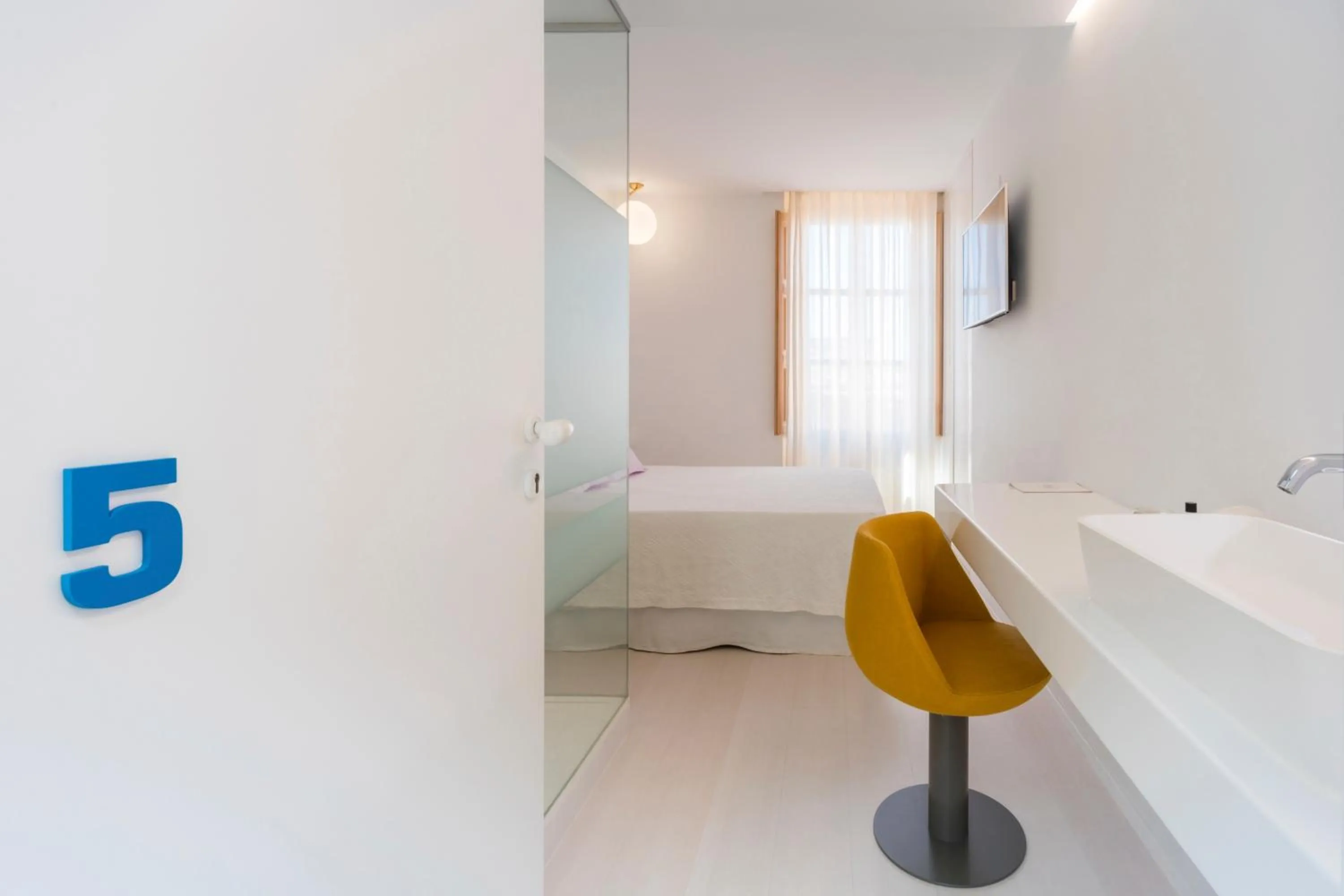 Bathroom, Bed in Fonda Llabres Boutique