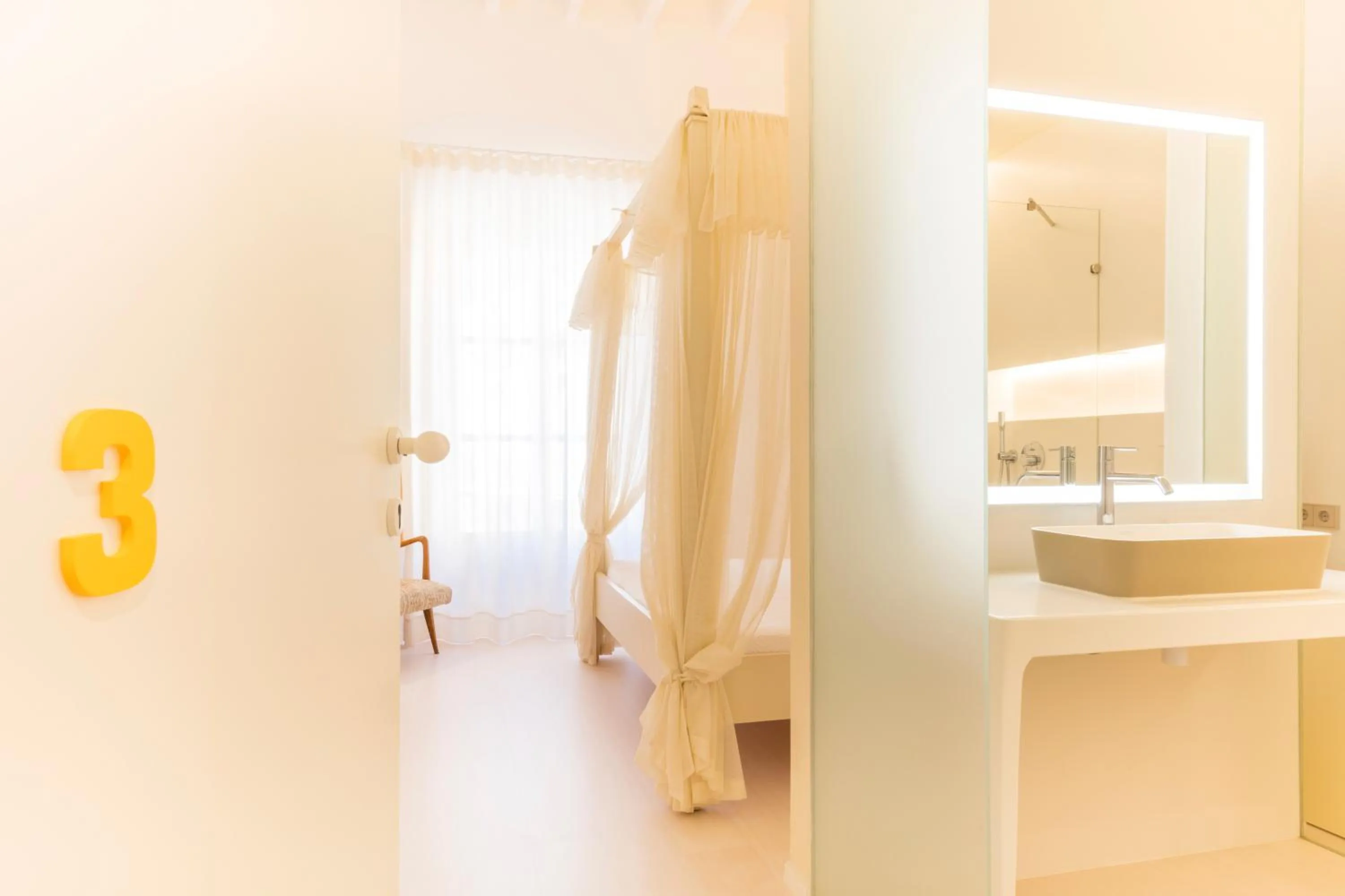 Shower in Fonda Llabres Boutique