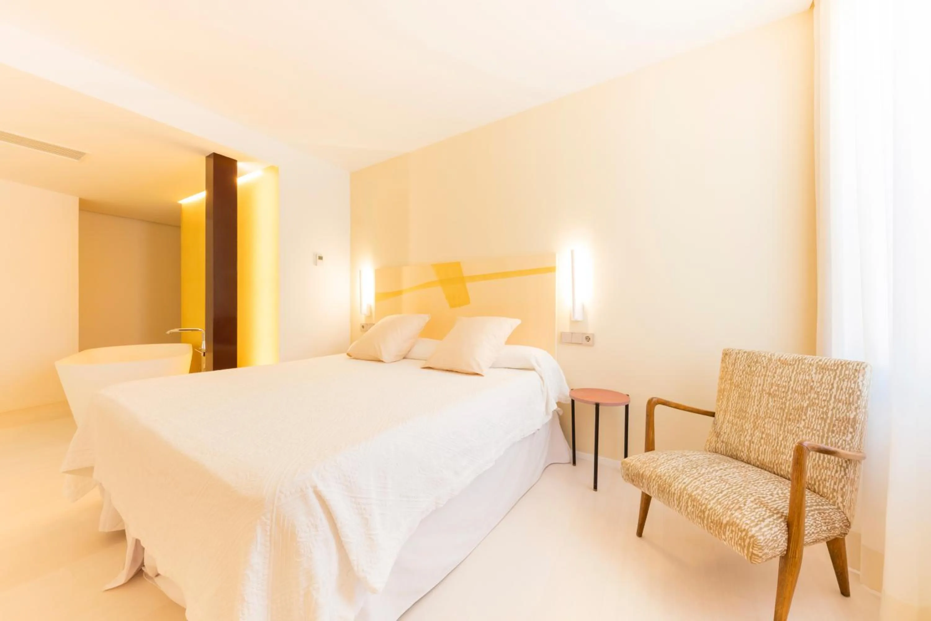 Bed in Fonda Llabres Boutique