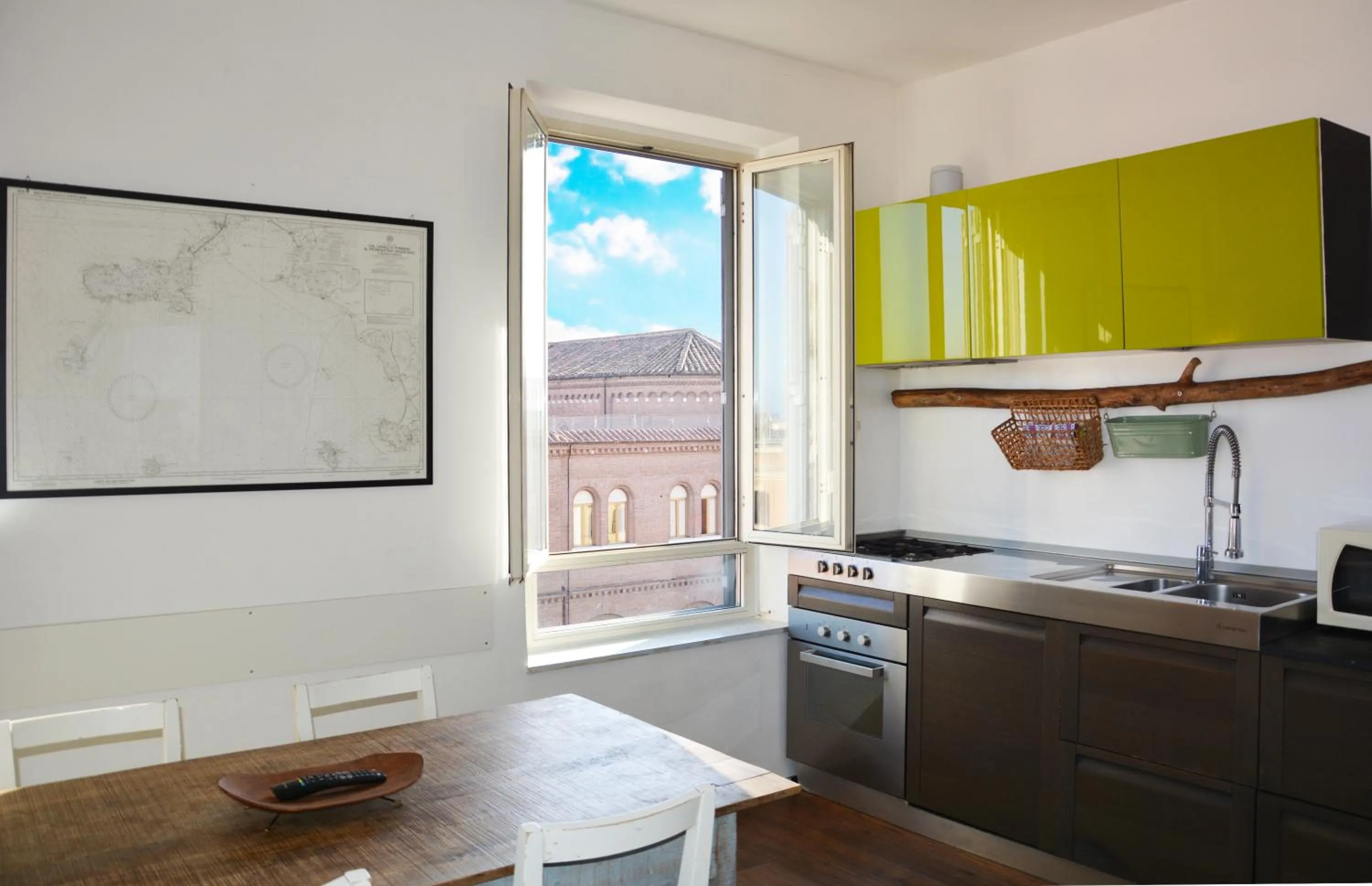 BEACHBAR Apartment in Rome