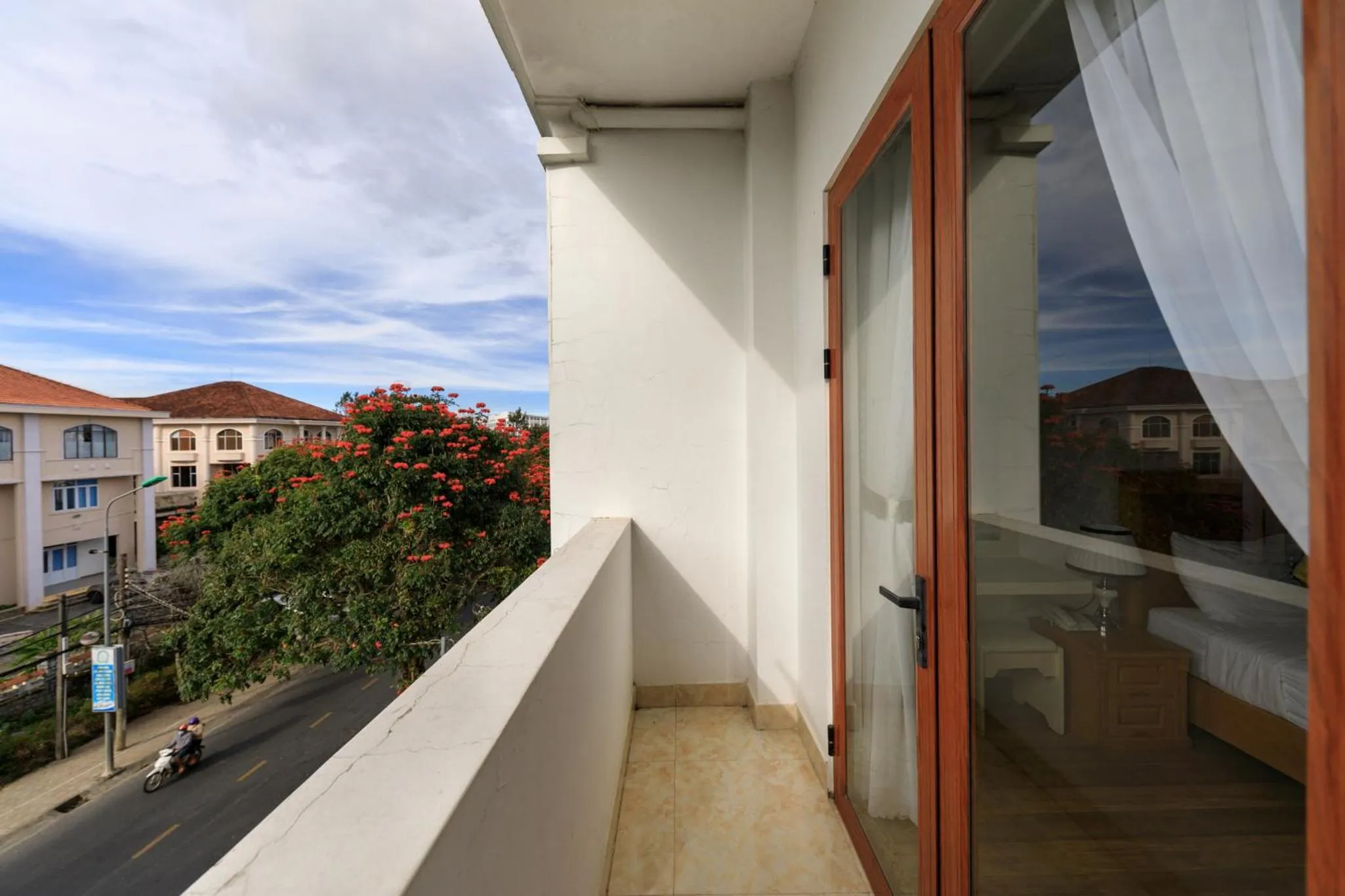 Balcony/Terrace in Golden Bee Hotel