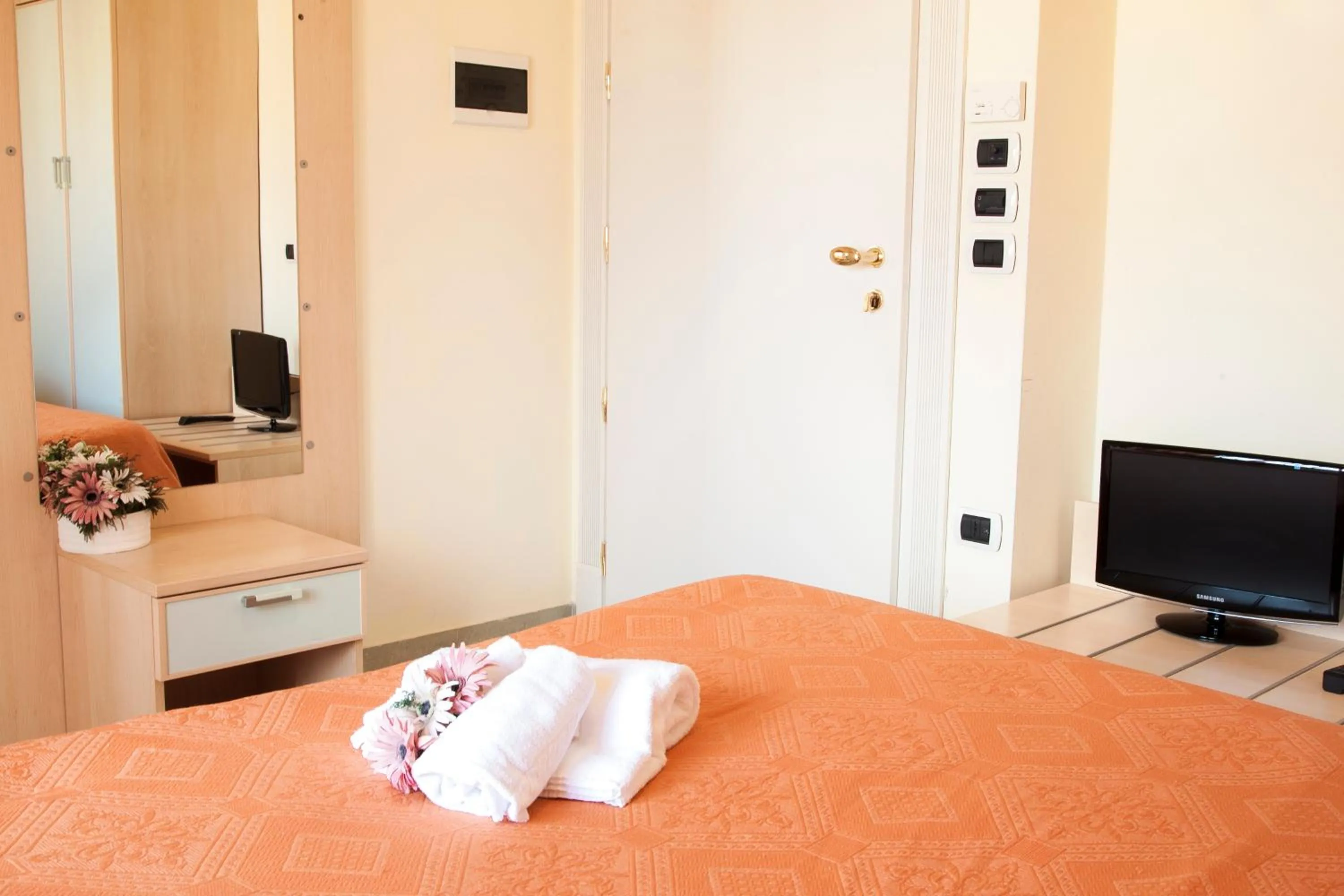 Photo of the whole room, Bed in Blu Hotel