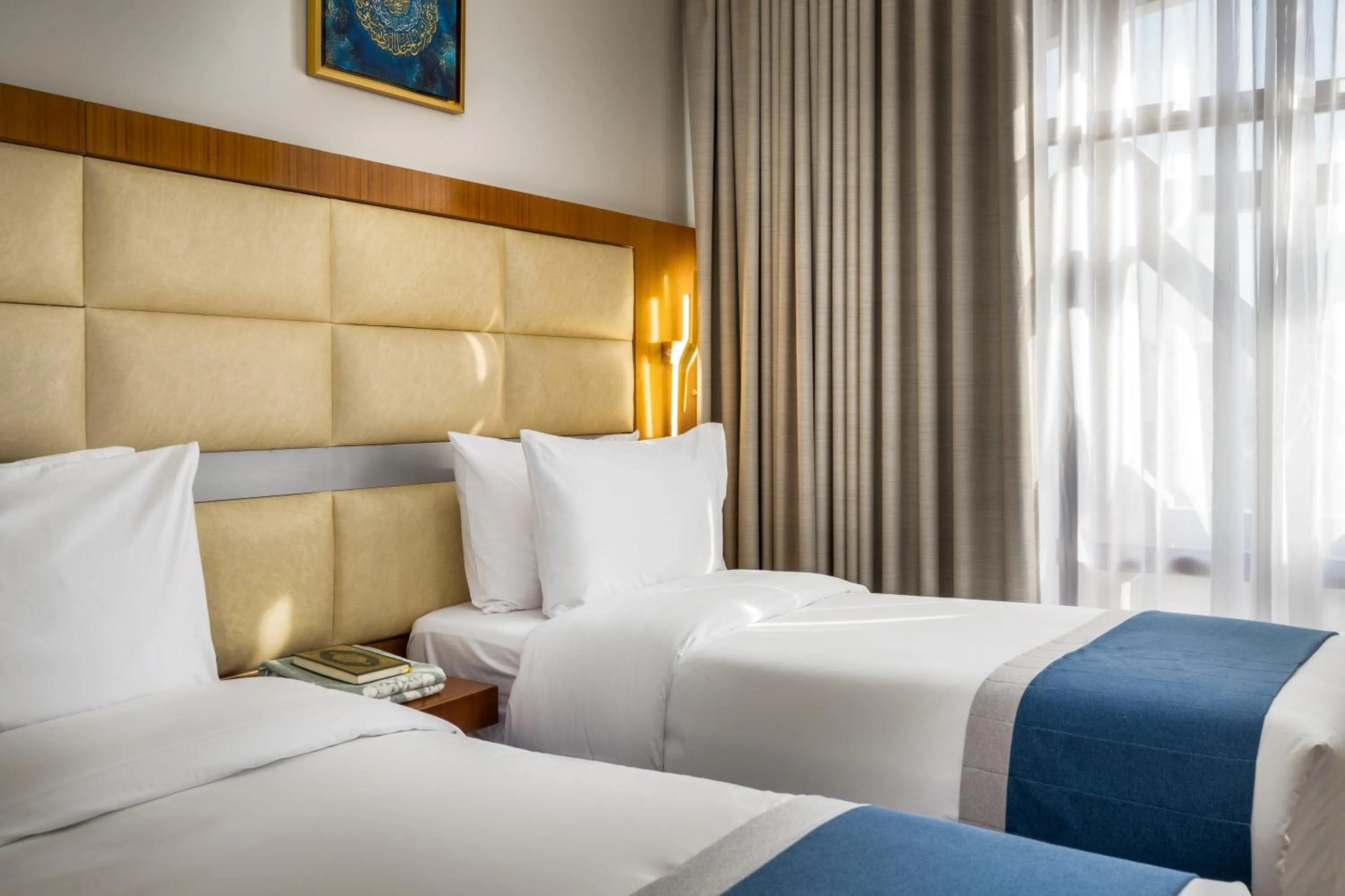 Bedroom, Bed in Emaar Elite Al Madina Hotel