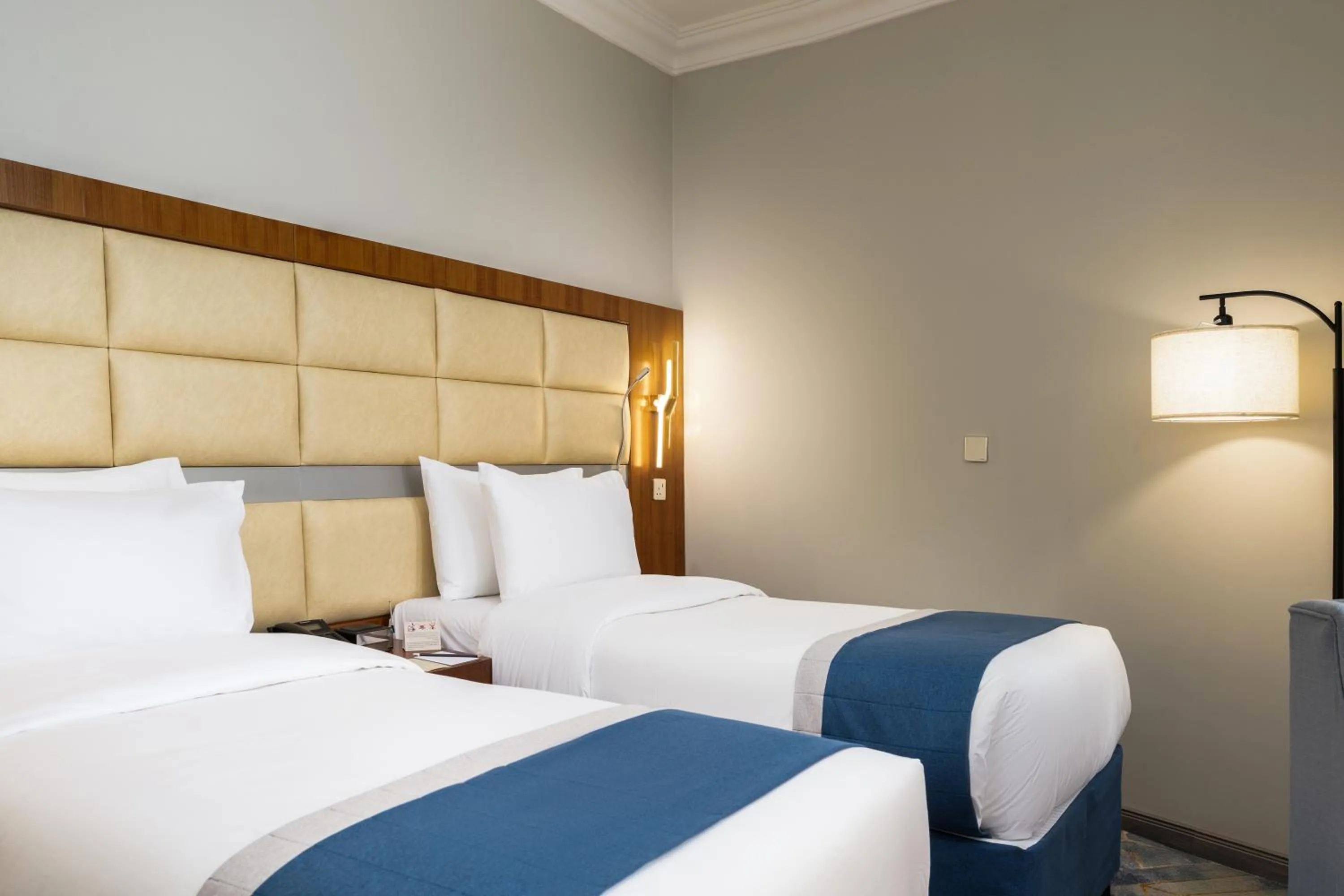 Bedroom, Bed in Emaar Elite Al Madina Hotel