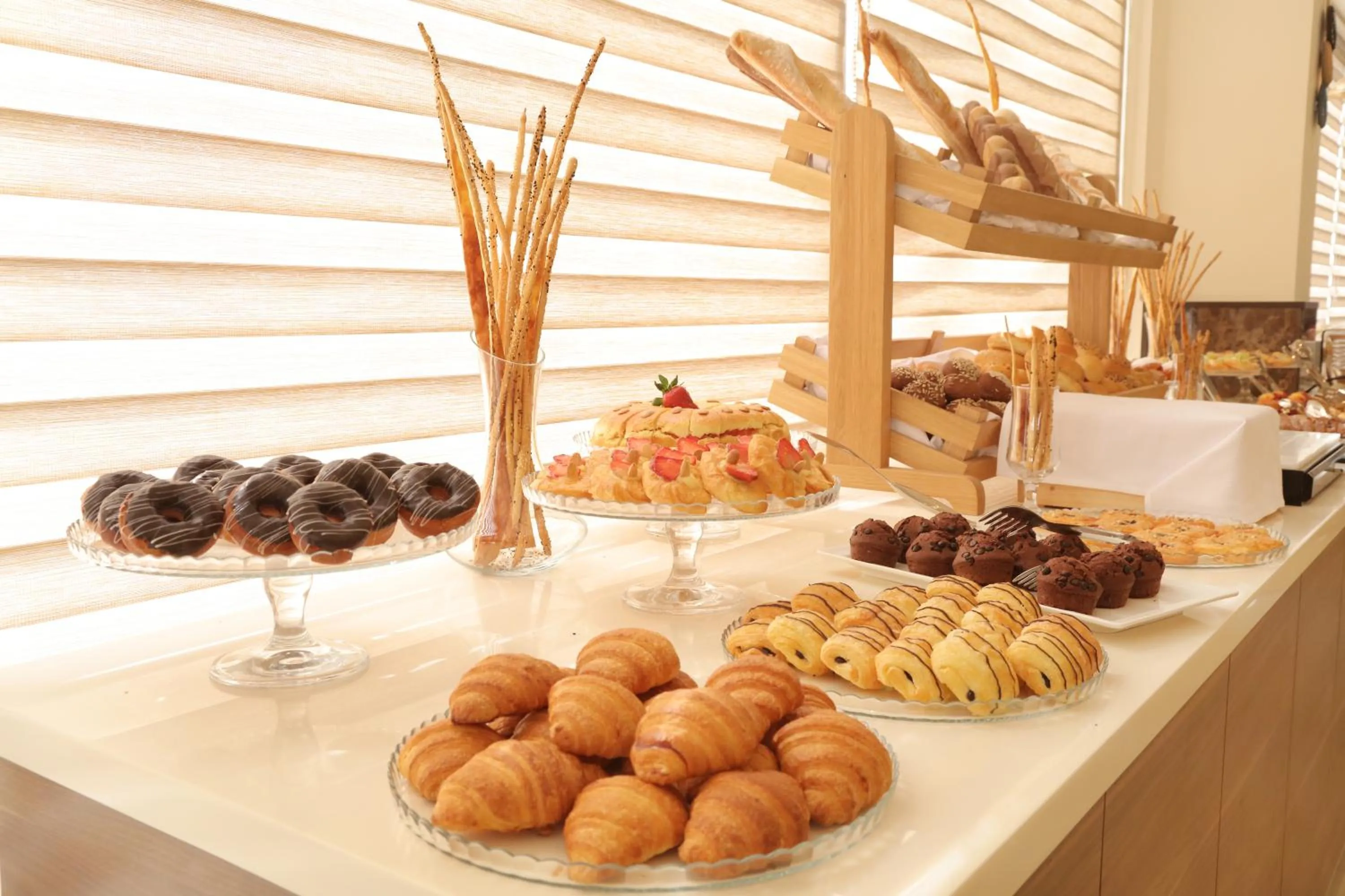 Breakfast in Lacosta Hotel