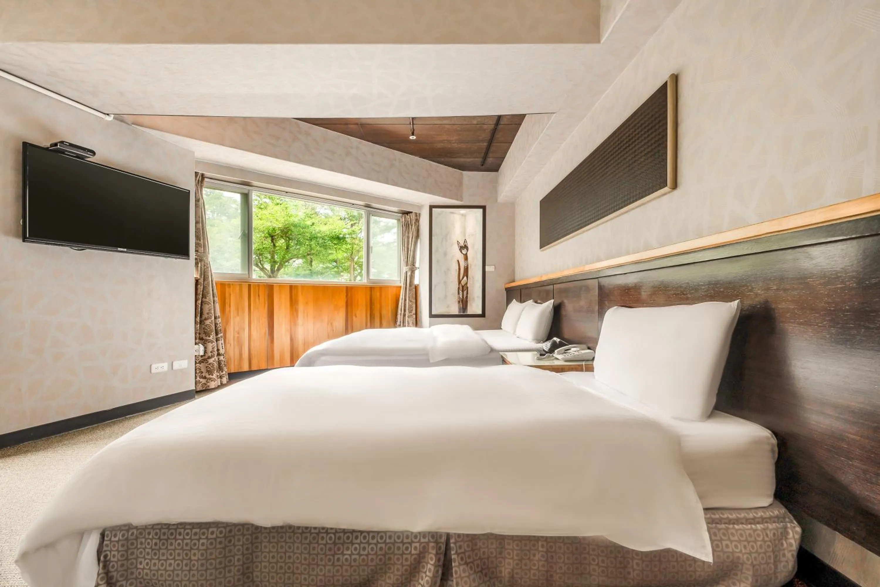 Photo of the whole room, Bed in CHECK inn Express Taichung Fengchia