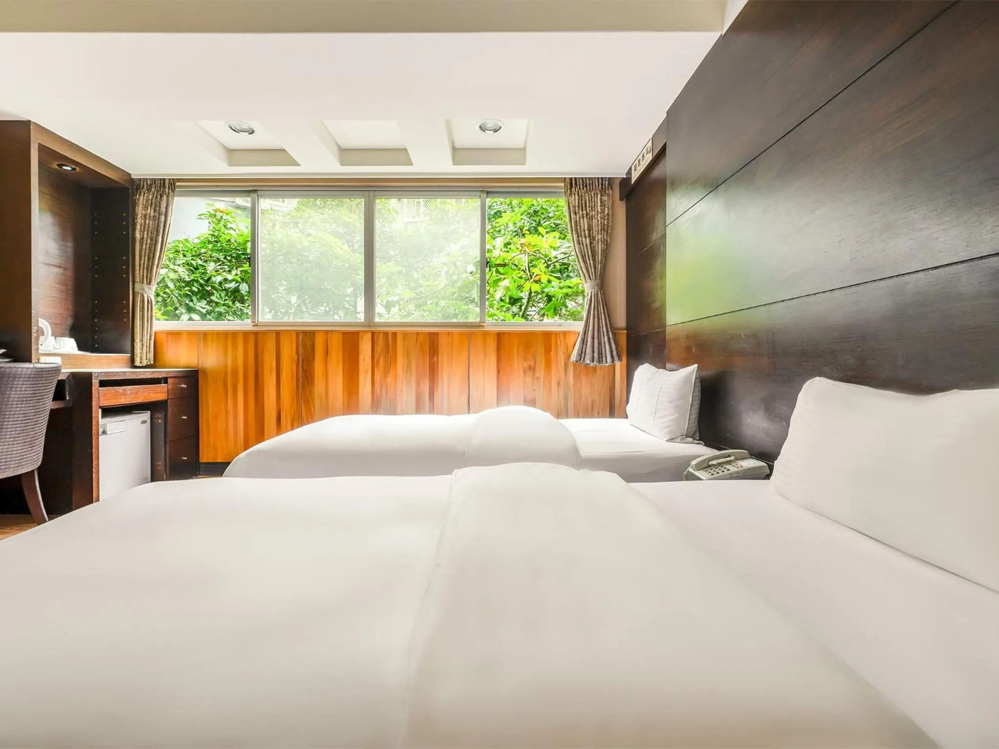 Photo of the whole room, Bed in CHECK inn Express Taichung Fengchia