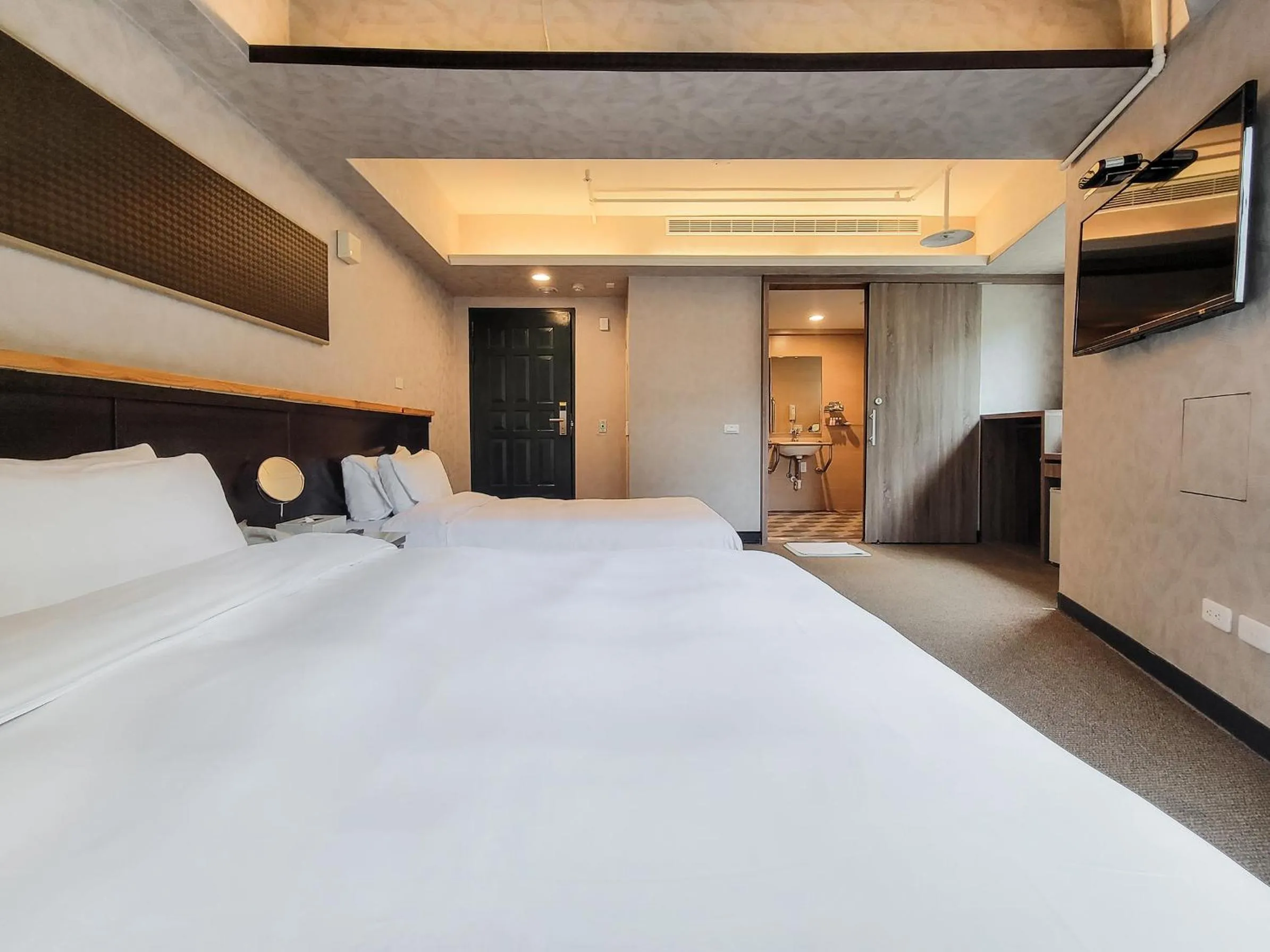 Bed in CHECK inn Express Taichung Fengchia