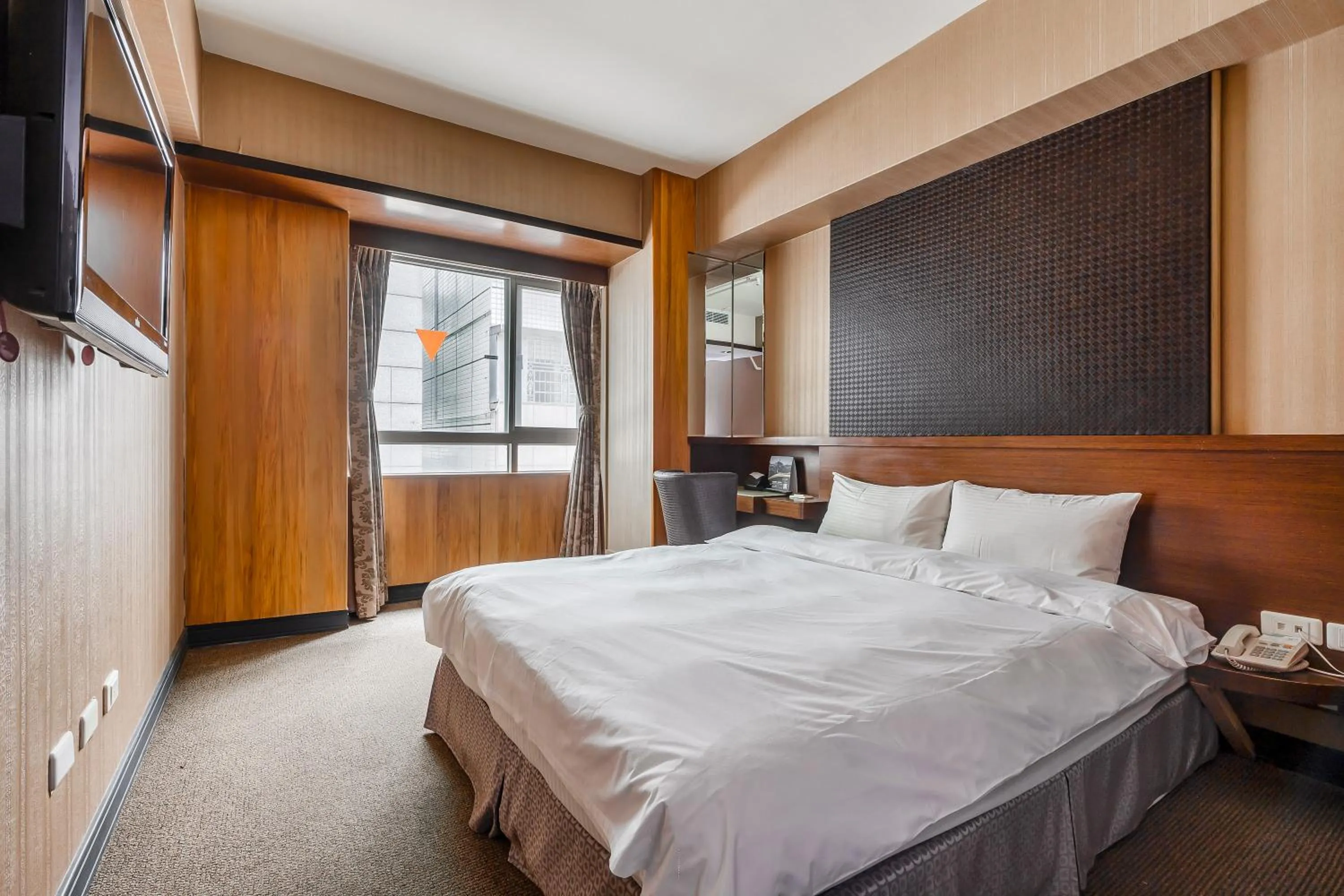 Bed in CHECK inn Express Taichung Fengchia