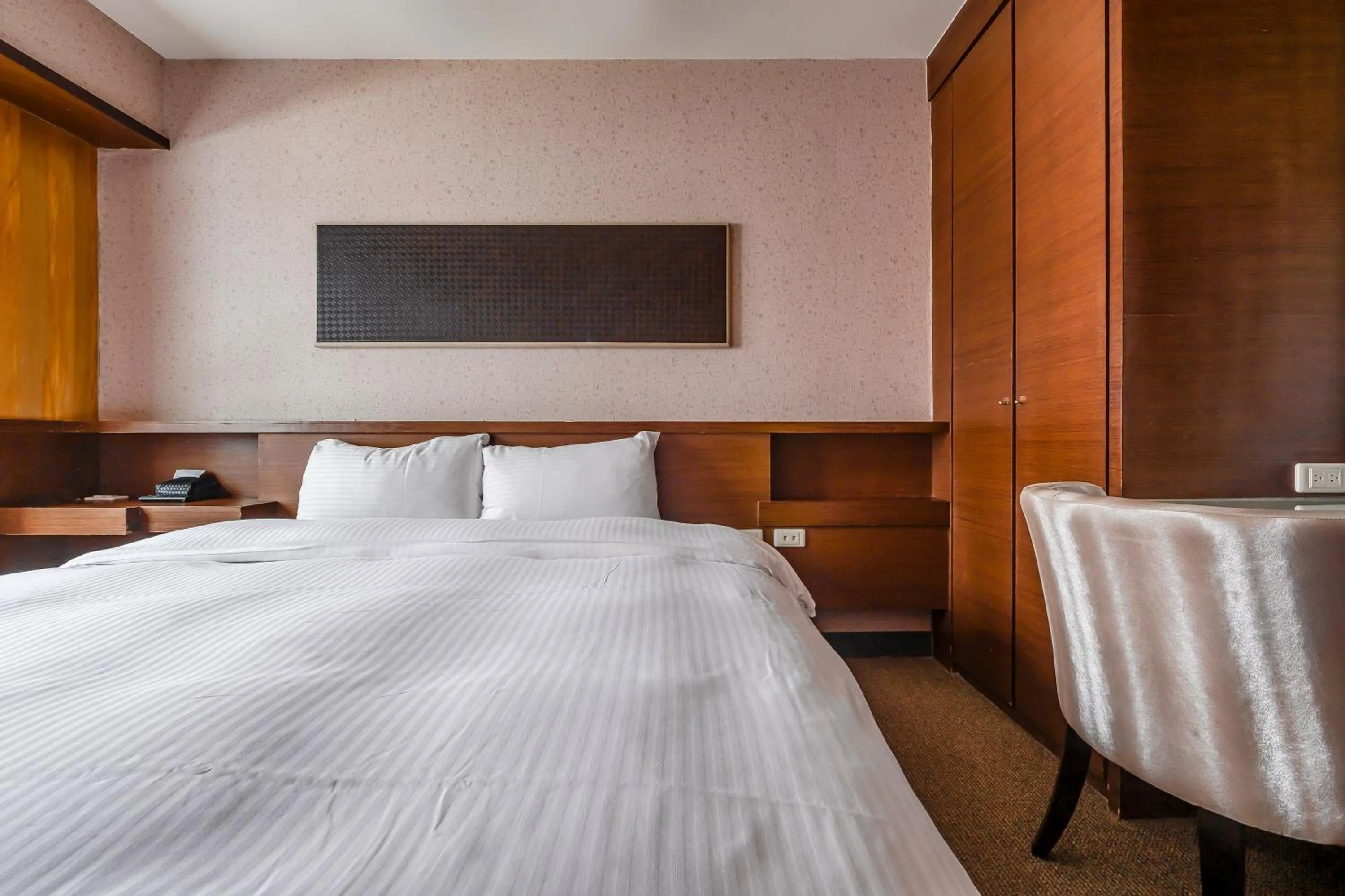 Bed in CHECK inn Express Taichung Fengchia