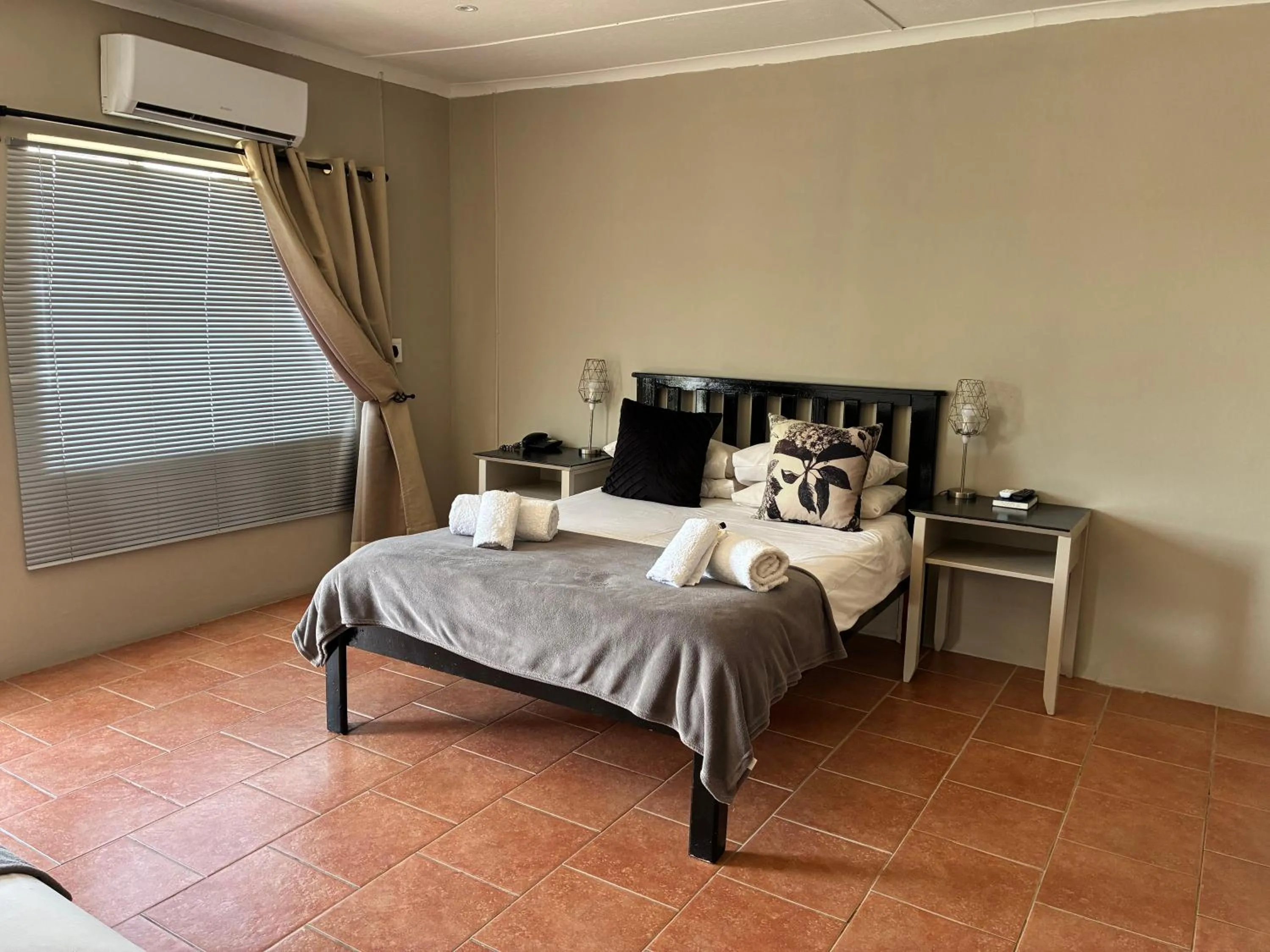 Bedroom, Bed in Mariental Hotel Cc