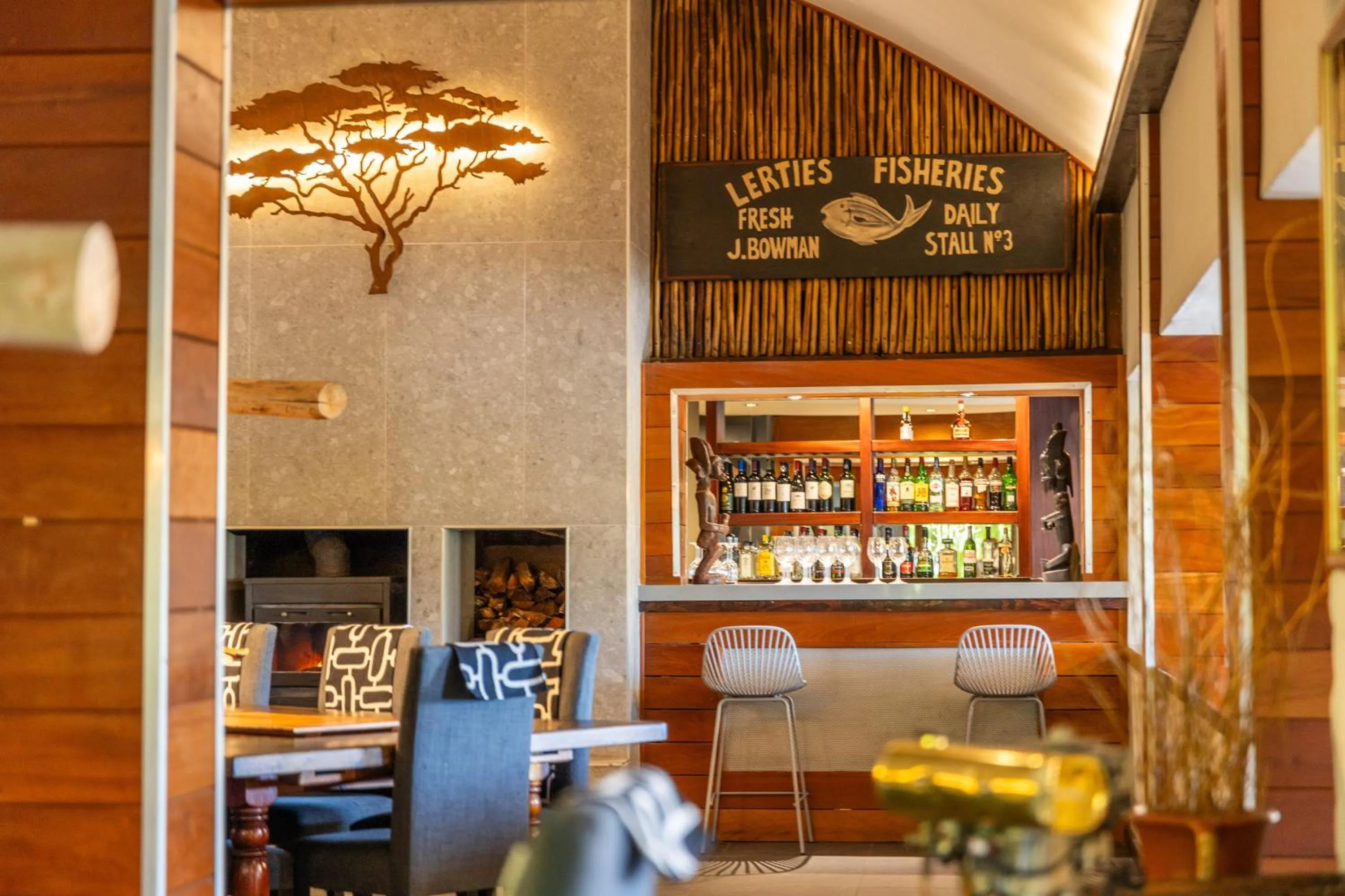 Restaurant/places to eat in Hog Hollow Country Lodge