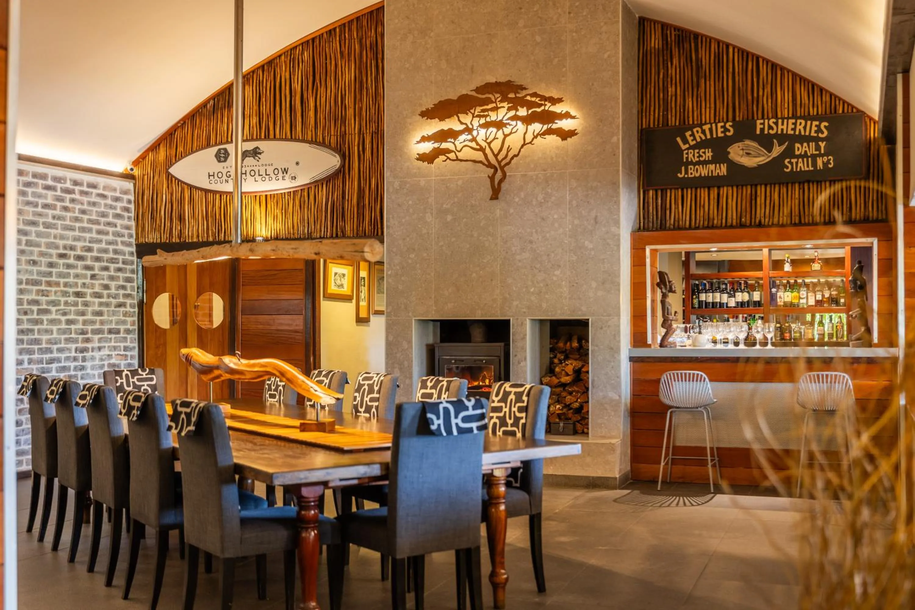 Restaurant/places to eat in Hog Hollow Country Lodge