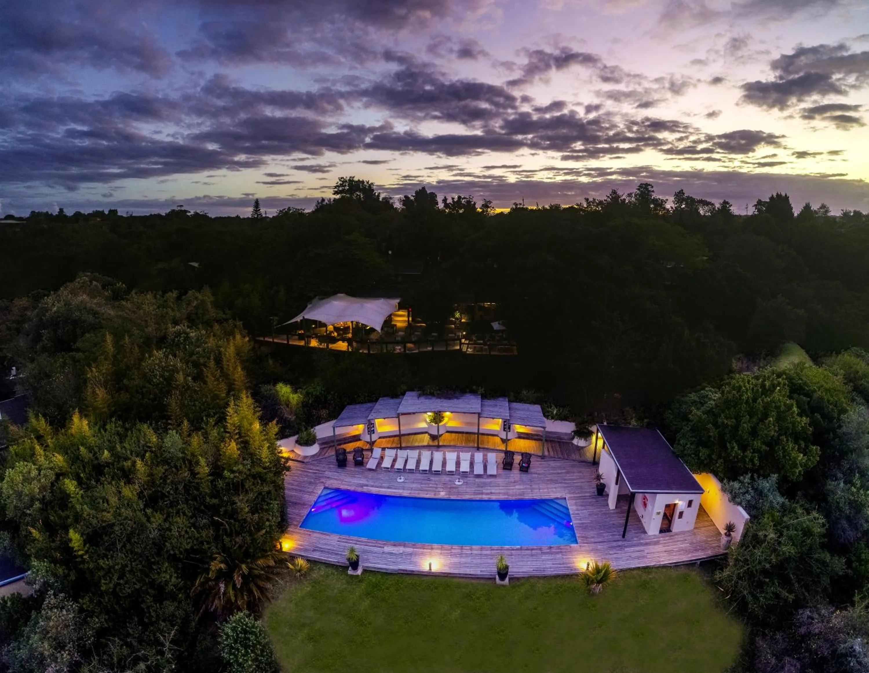 Property building in Hog Hollow Country Lodge