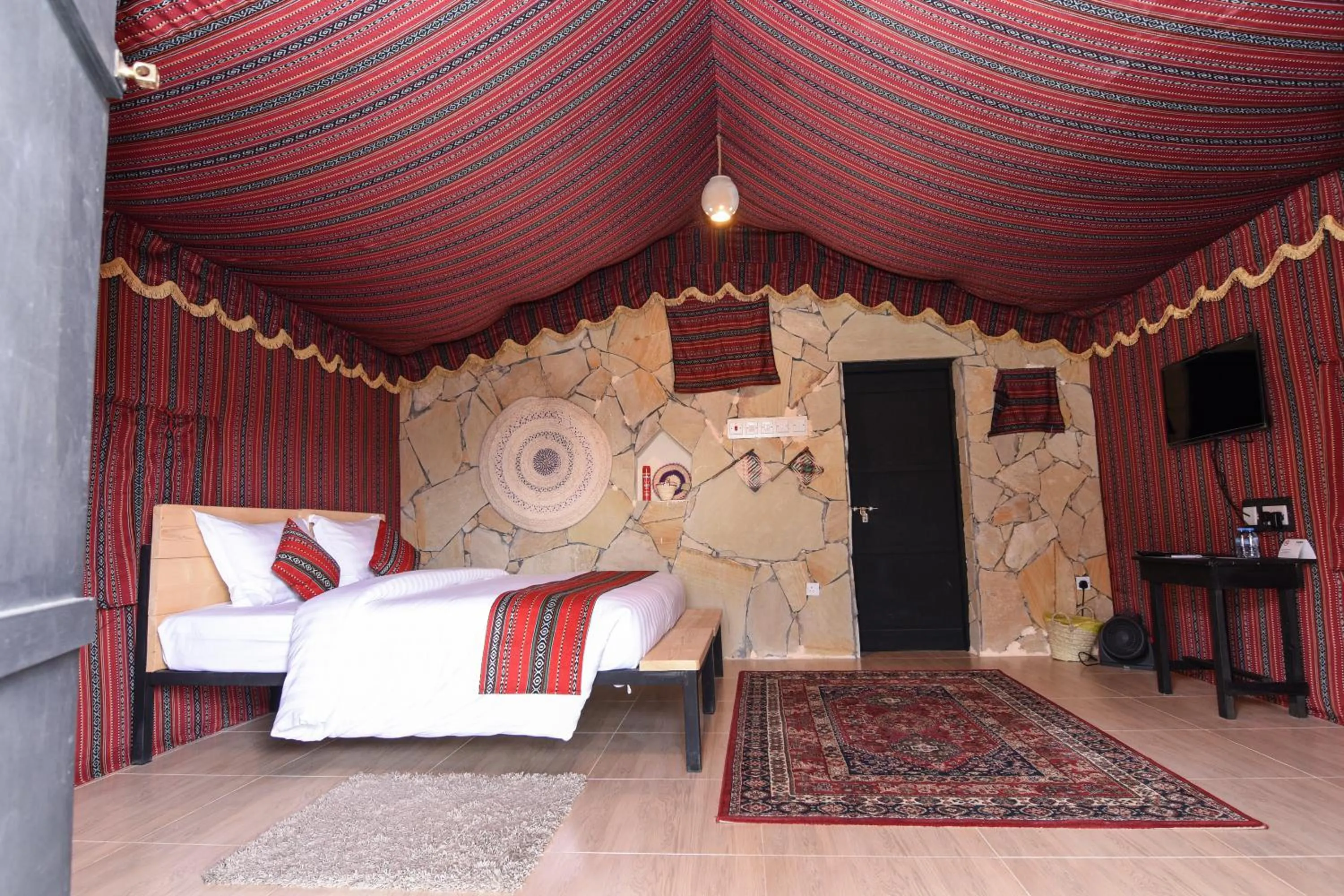 Bed in Sama Heights Resort