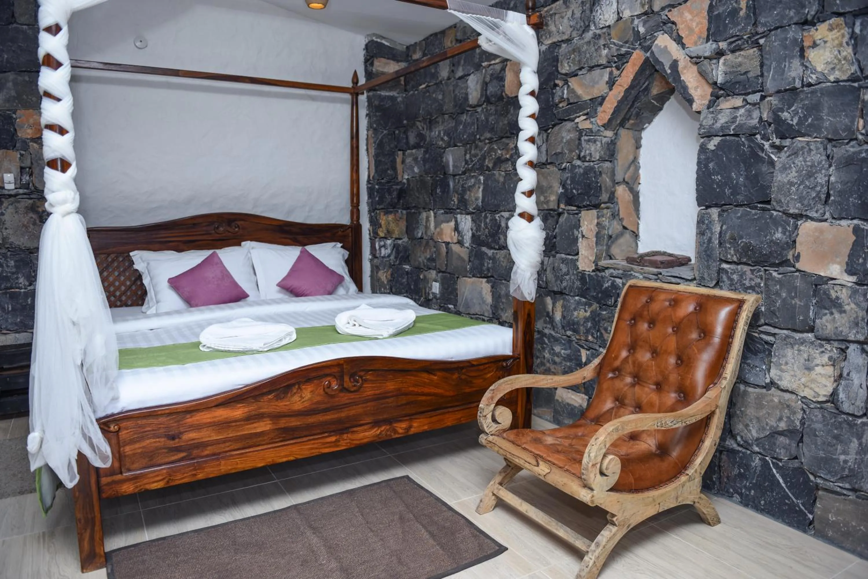 Photo of the whole room, Bed in Sama Heights Resort