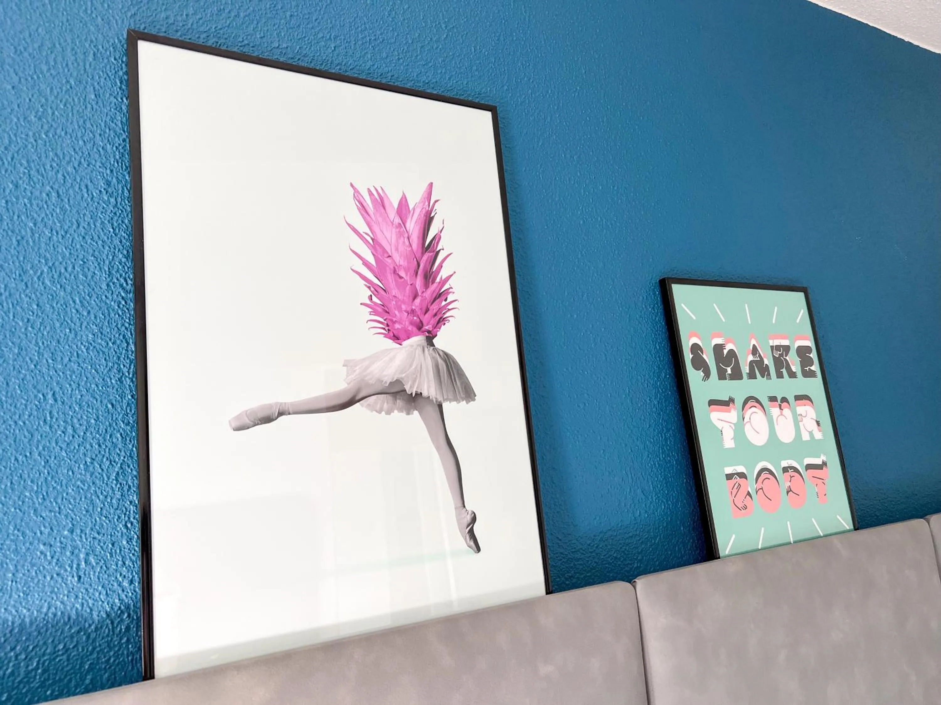 Decorative detail in ibis Nîmes Ouest - A9