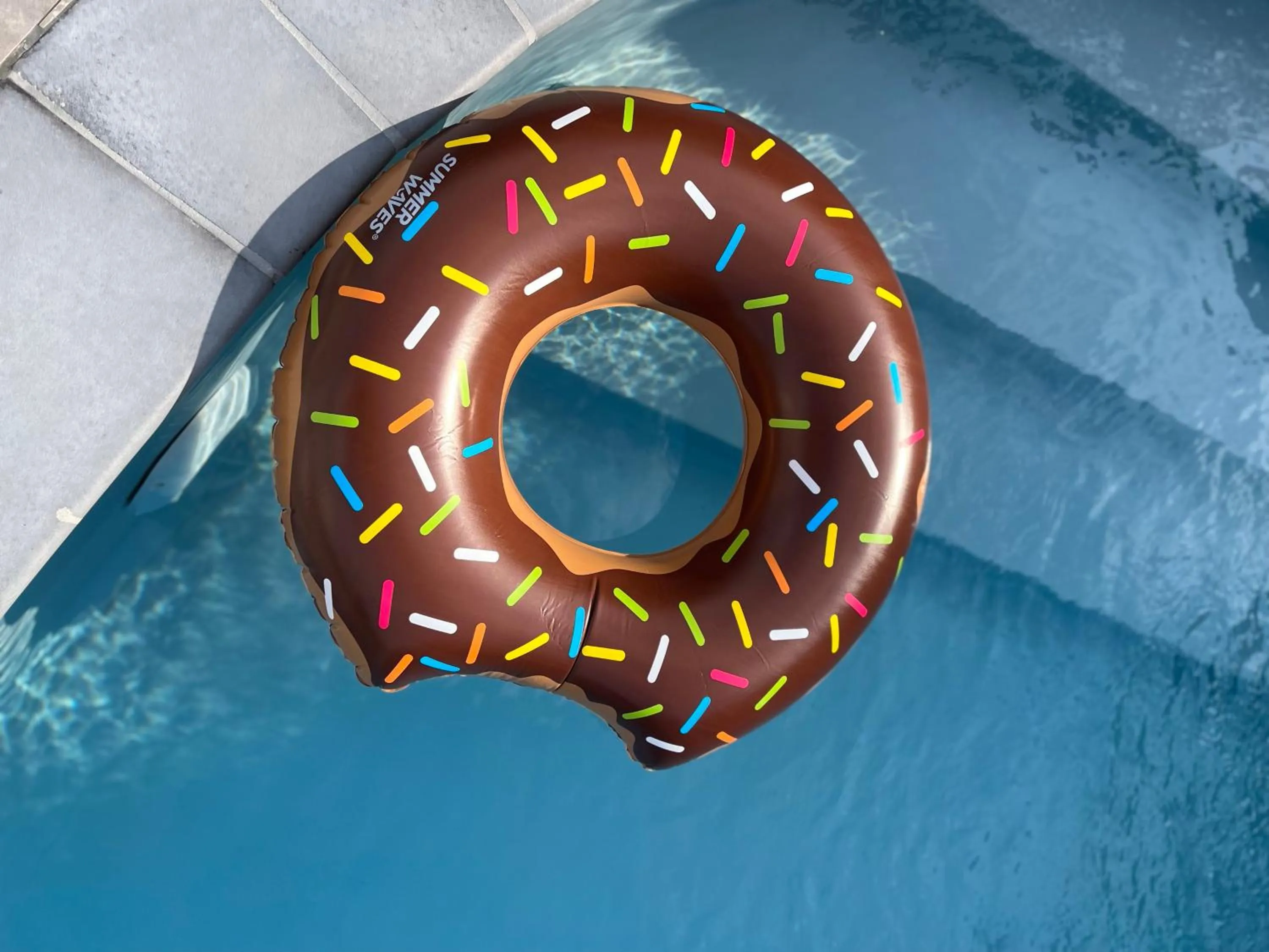 Swimming pool in ibis Nîmes Ouest - A9