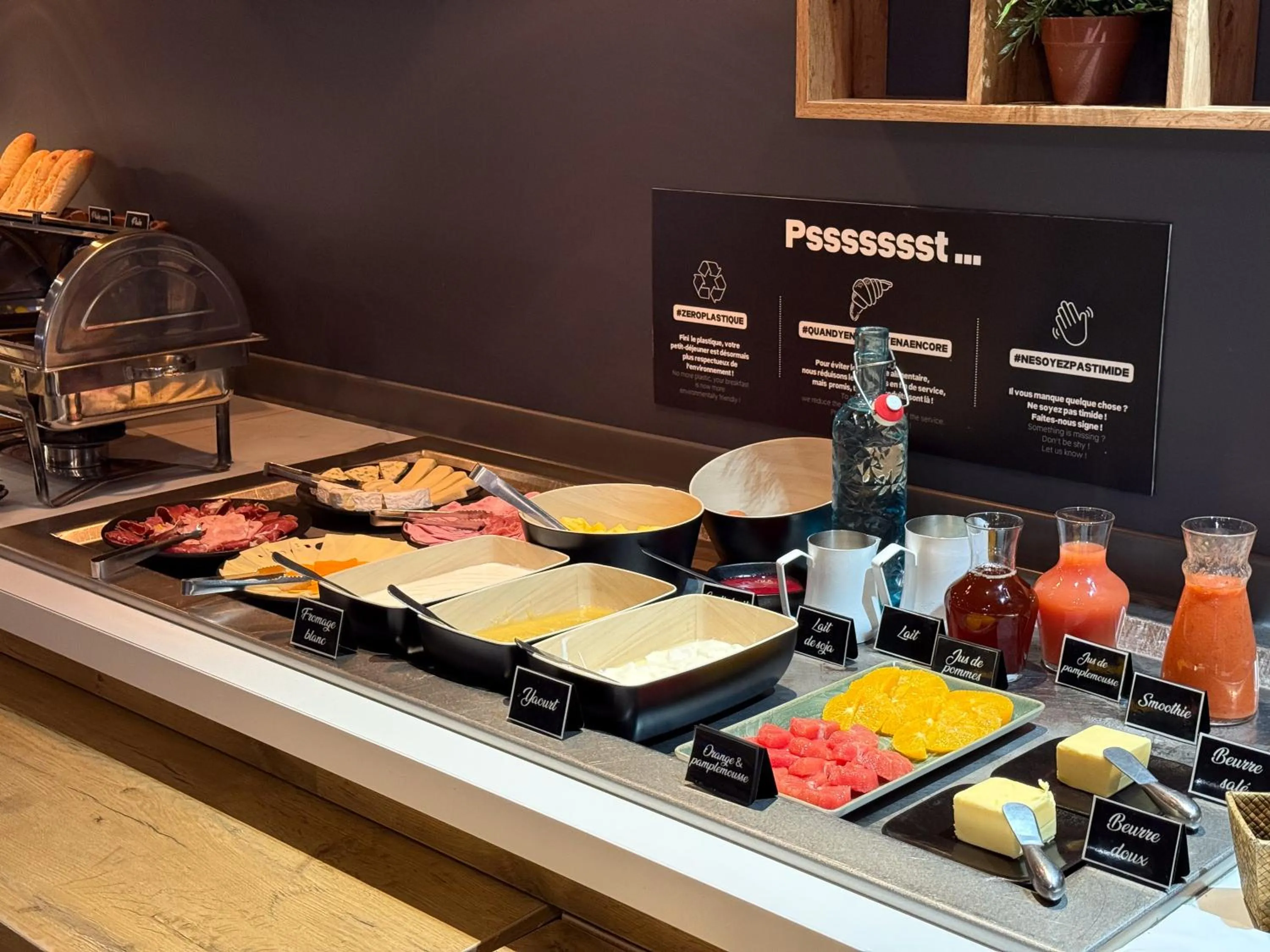 Breakfast in ibis Nîmes Ouest - A9