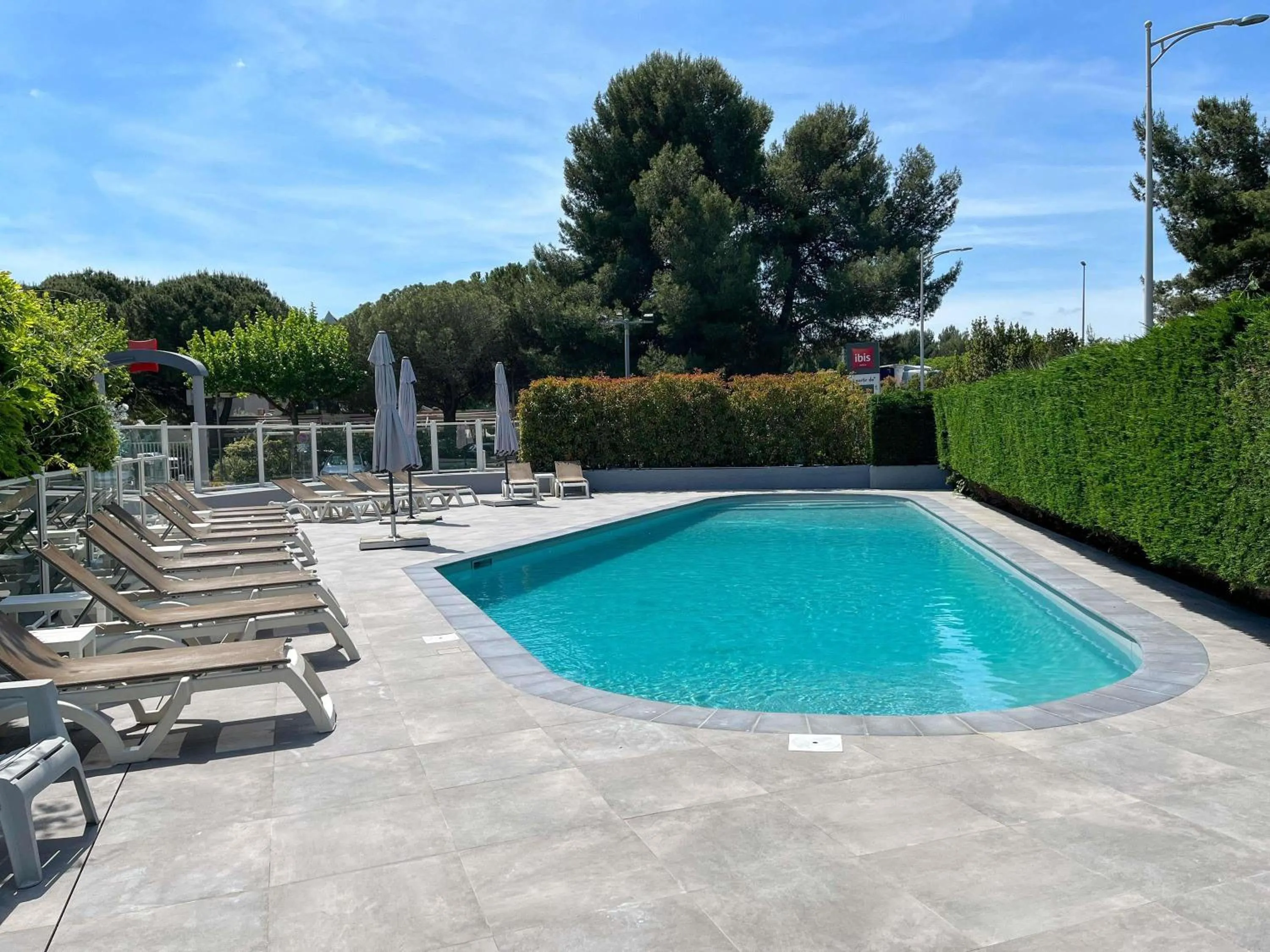 Property building in ibis Nîmes Ouest - A9