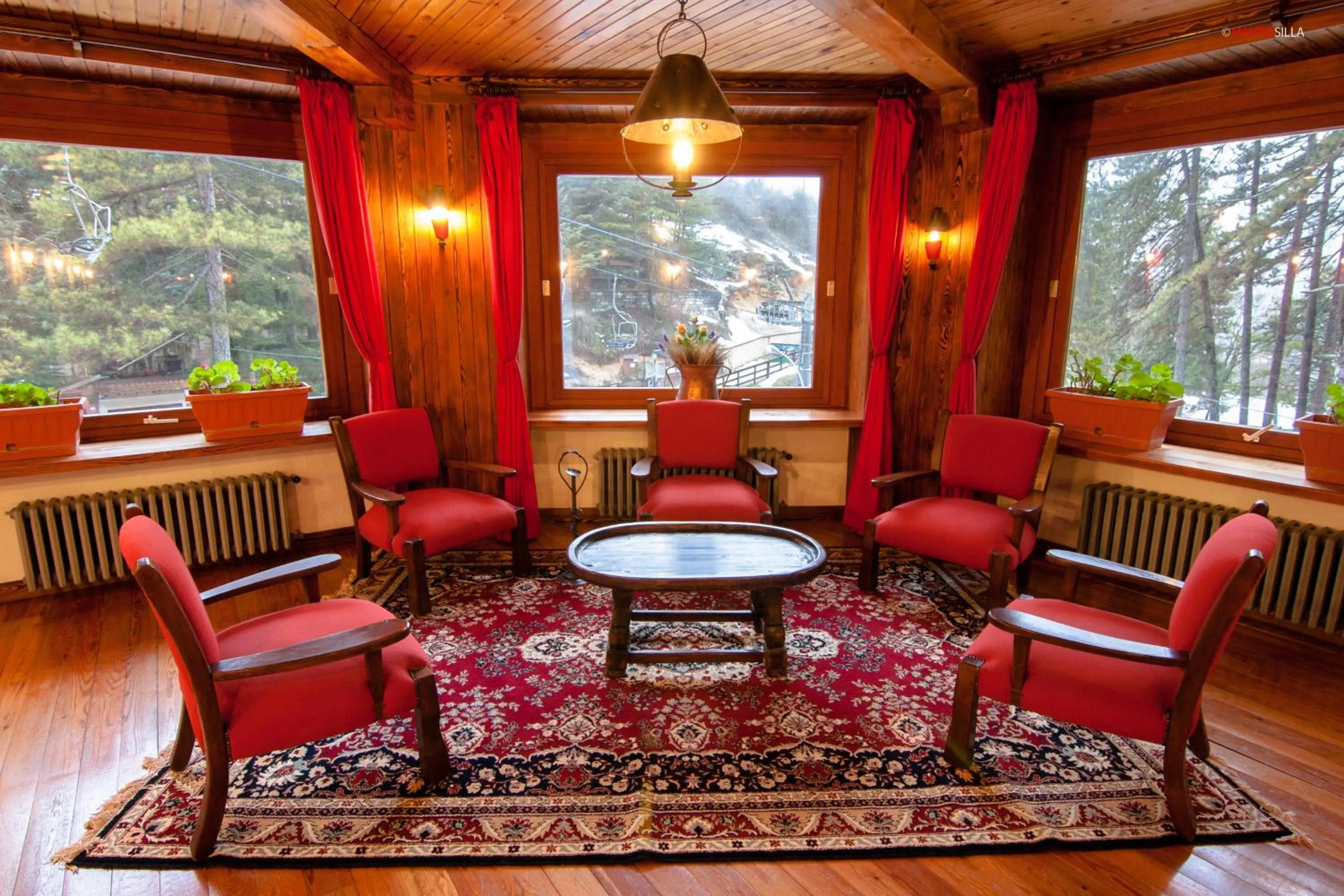 Lobby or reception in Hotel Garnì Mille Pini