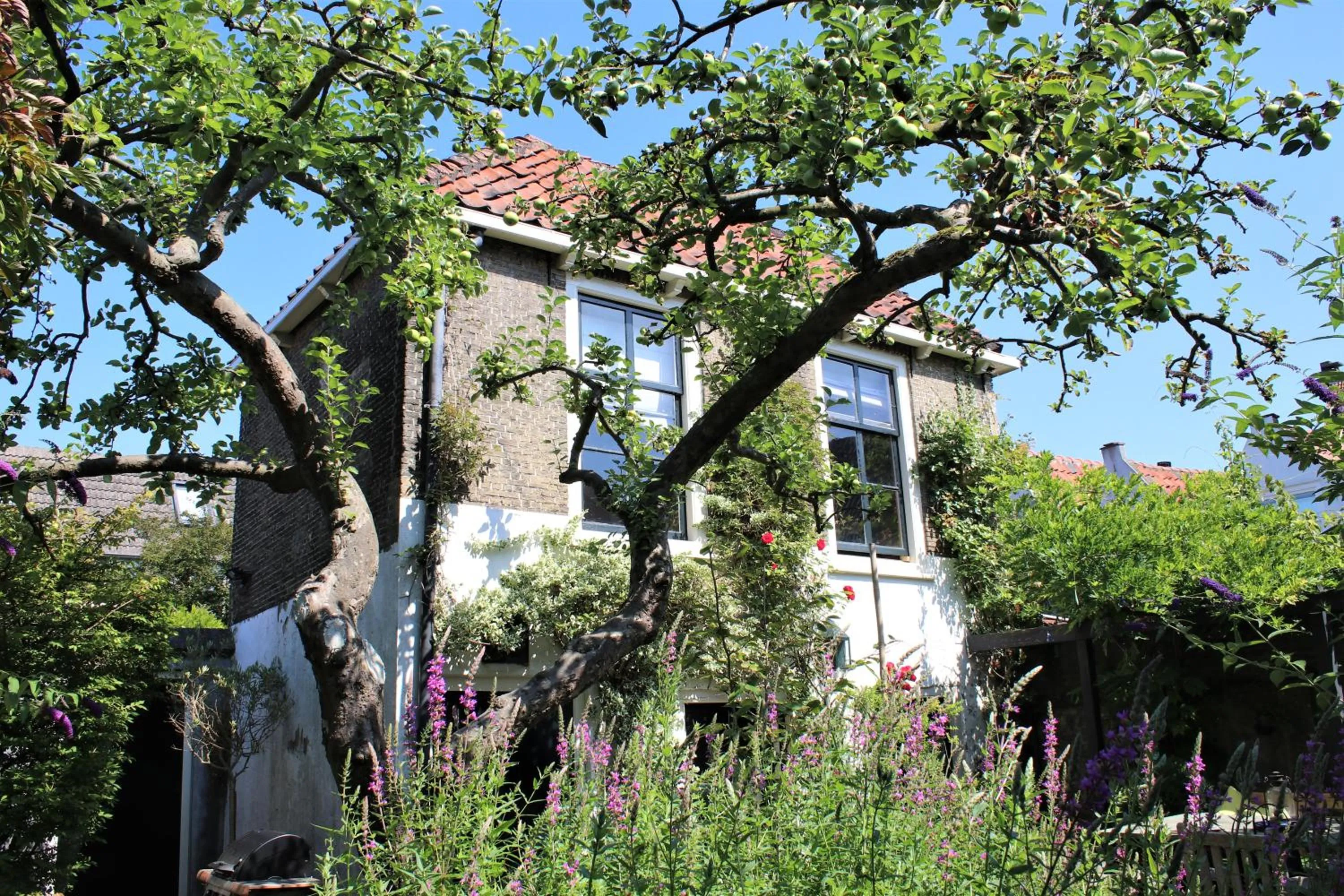Facade/entrance in Apple Tree Cottage - charming home at beautiful canal in our idyllic garden