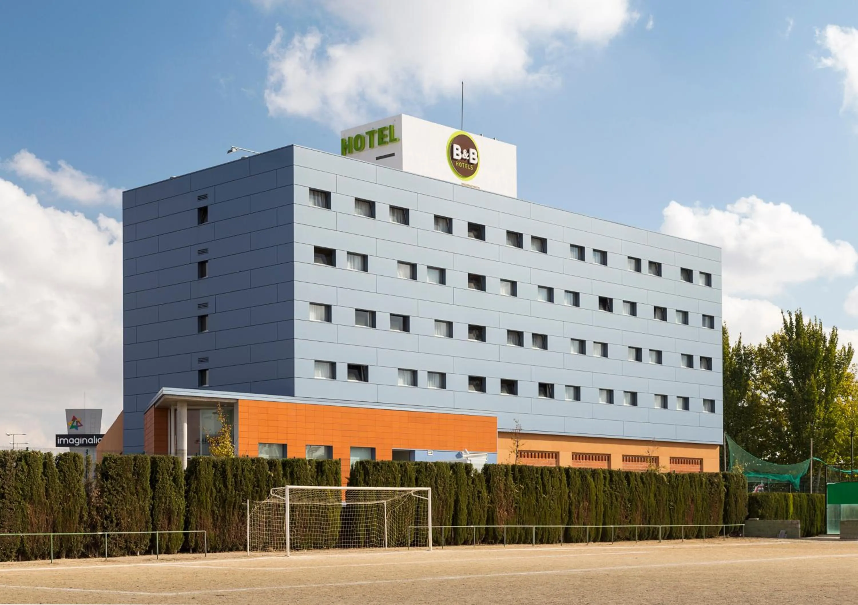 Facade/entrance in B&B HOTEL Albacete