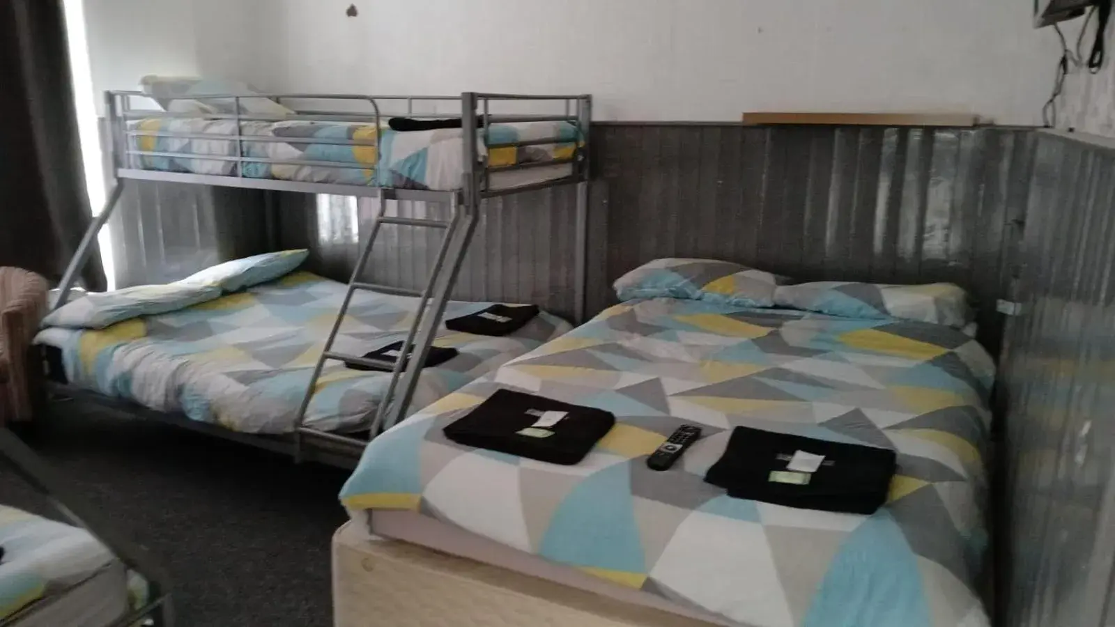 Family Room with Shared Bathroom in The Merlin Hotel Family Room with Shared Bathroom in The Merlin Hotel