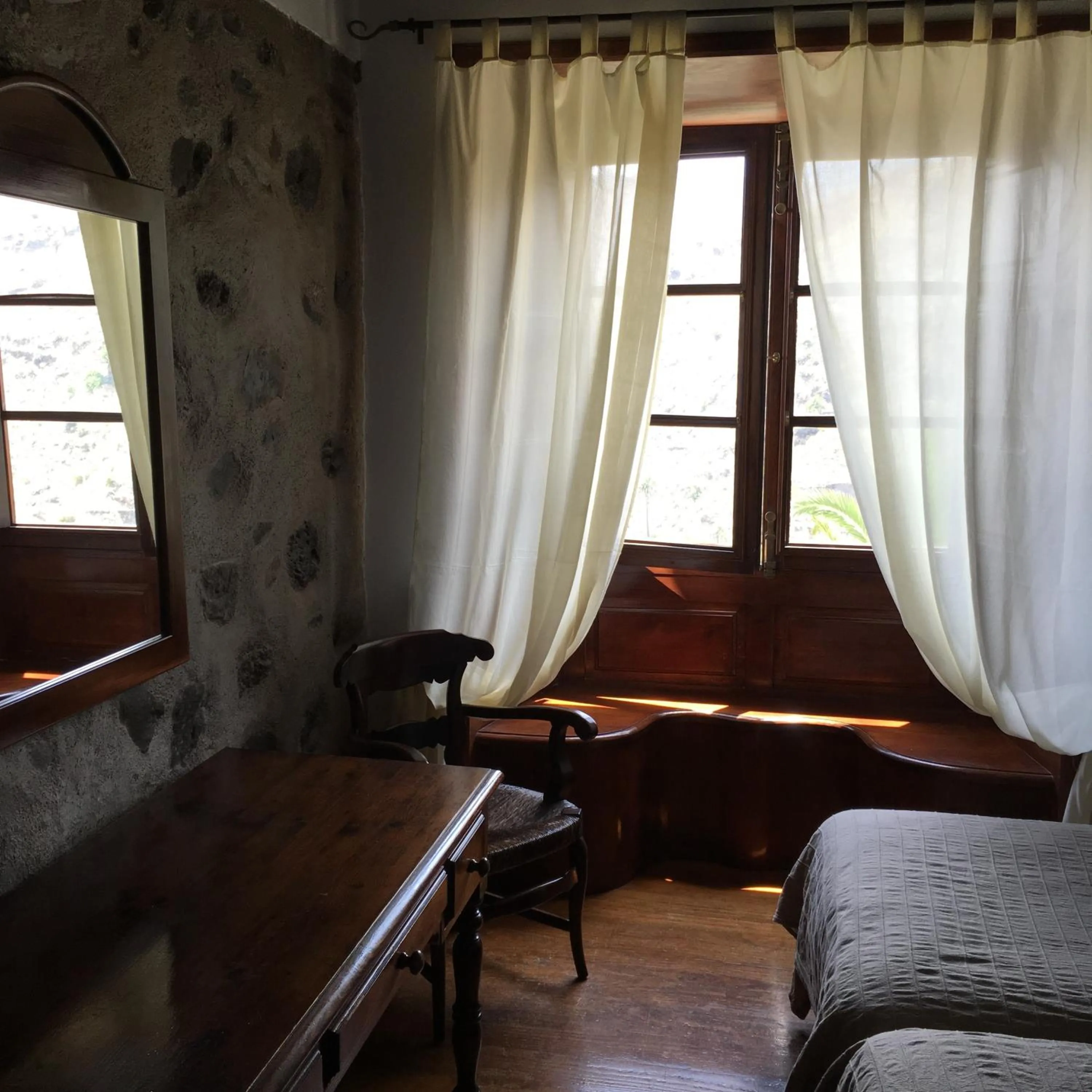 Decorative detail in Hotel Rural Ibo Alfaro - OFFLINE HOTEL